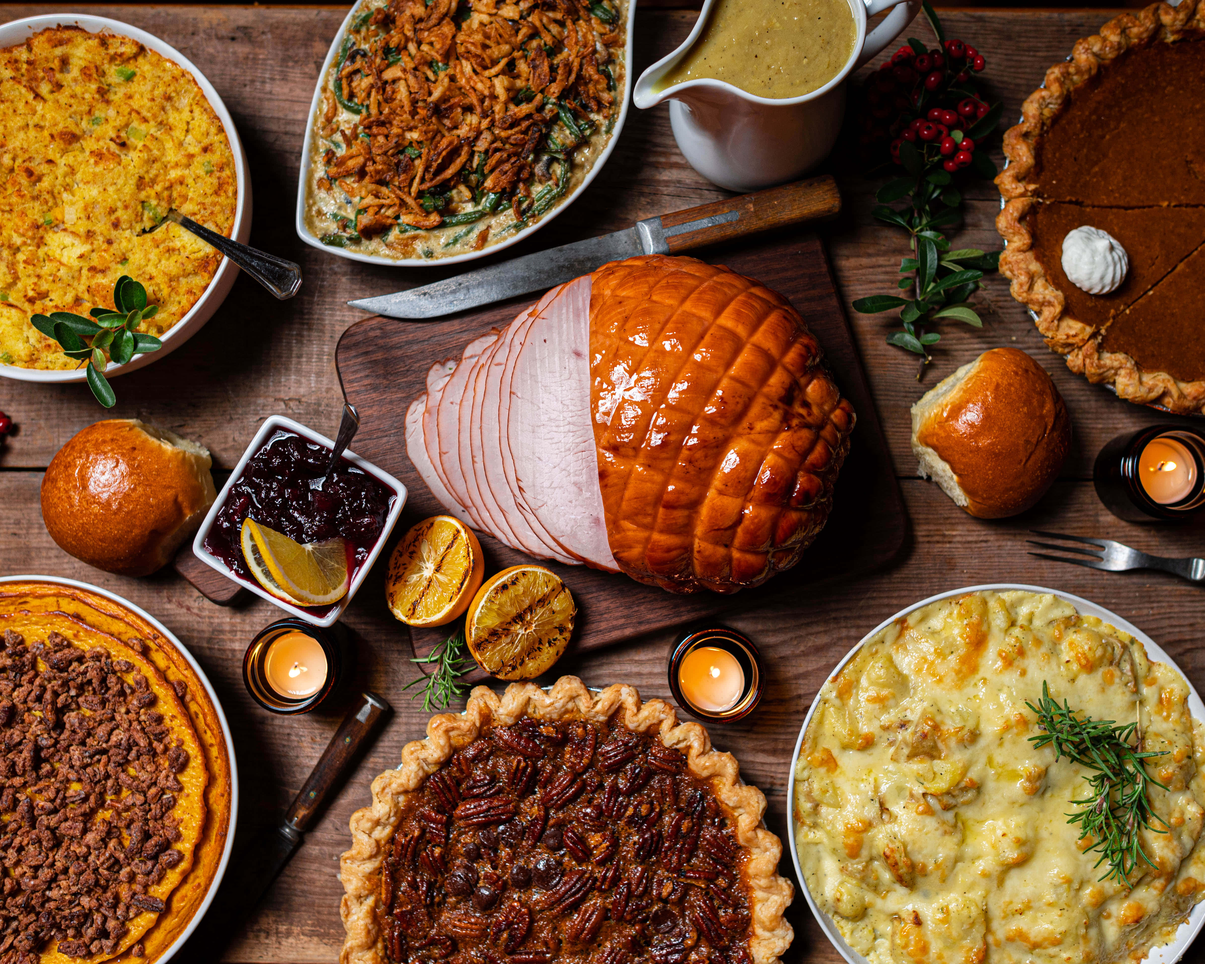 rustic wooden table, glazed ham, cranberry sauce, 4K Desktop Wallpaper