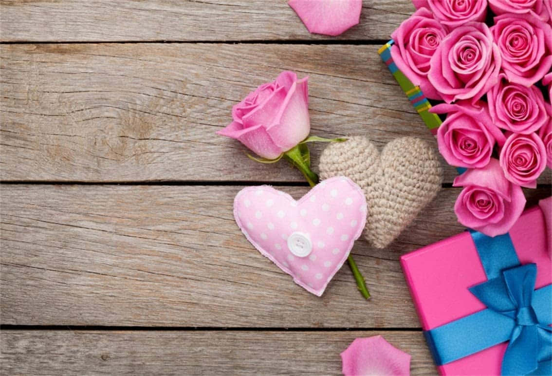 Rustic Valentine Day, pink roses, handmade hearts, SD Desktop Wallpaper