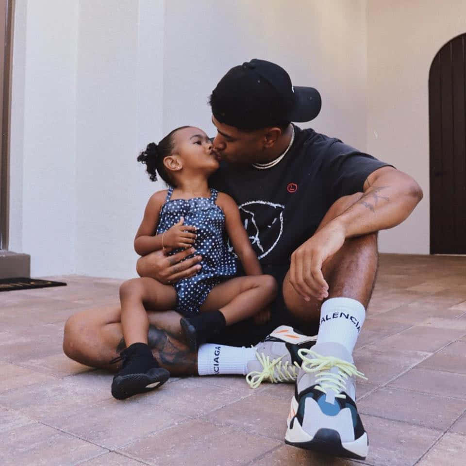 Prettyboyfredo, black cap, young daughter, SD Desktop Wallpaper