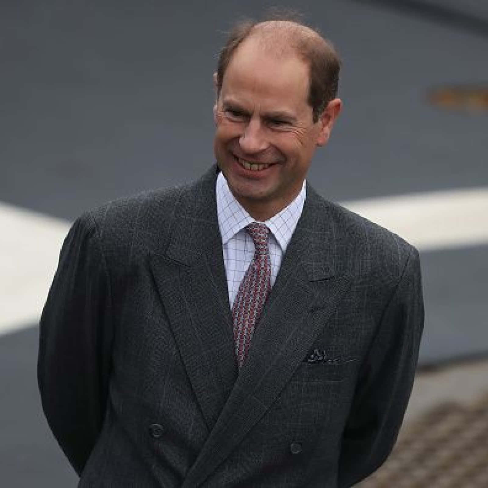 Prince Edward, dark gray suit, double-breasted suit, HD Desktop Wallpaper