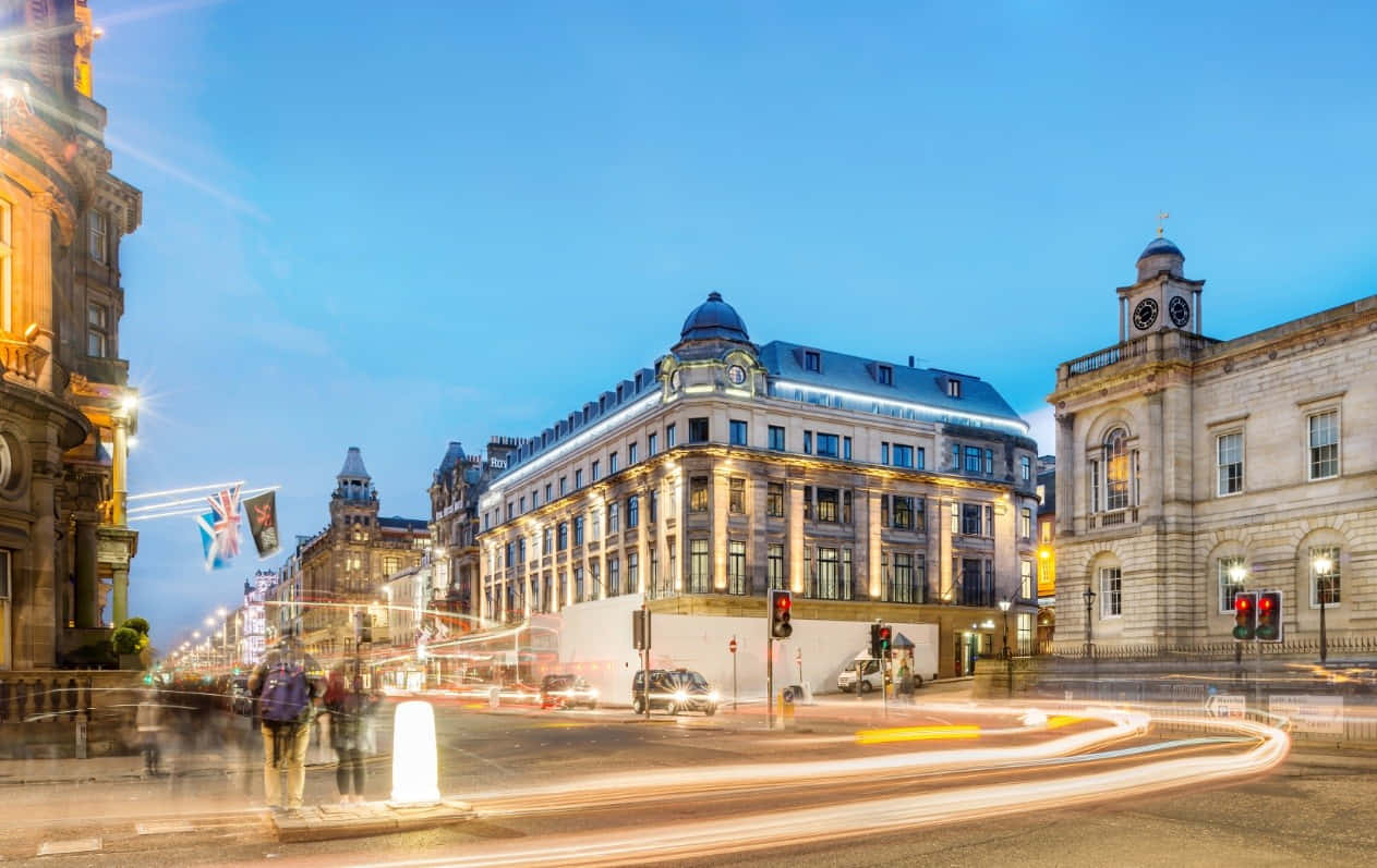 Princes Street, dusk, traffic lights, SD Desktop Wallpaper