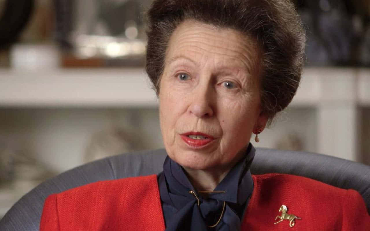 Princess Anne, red blazer, navy scarf, HD Desktop Wallpaper