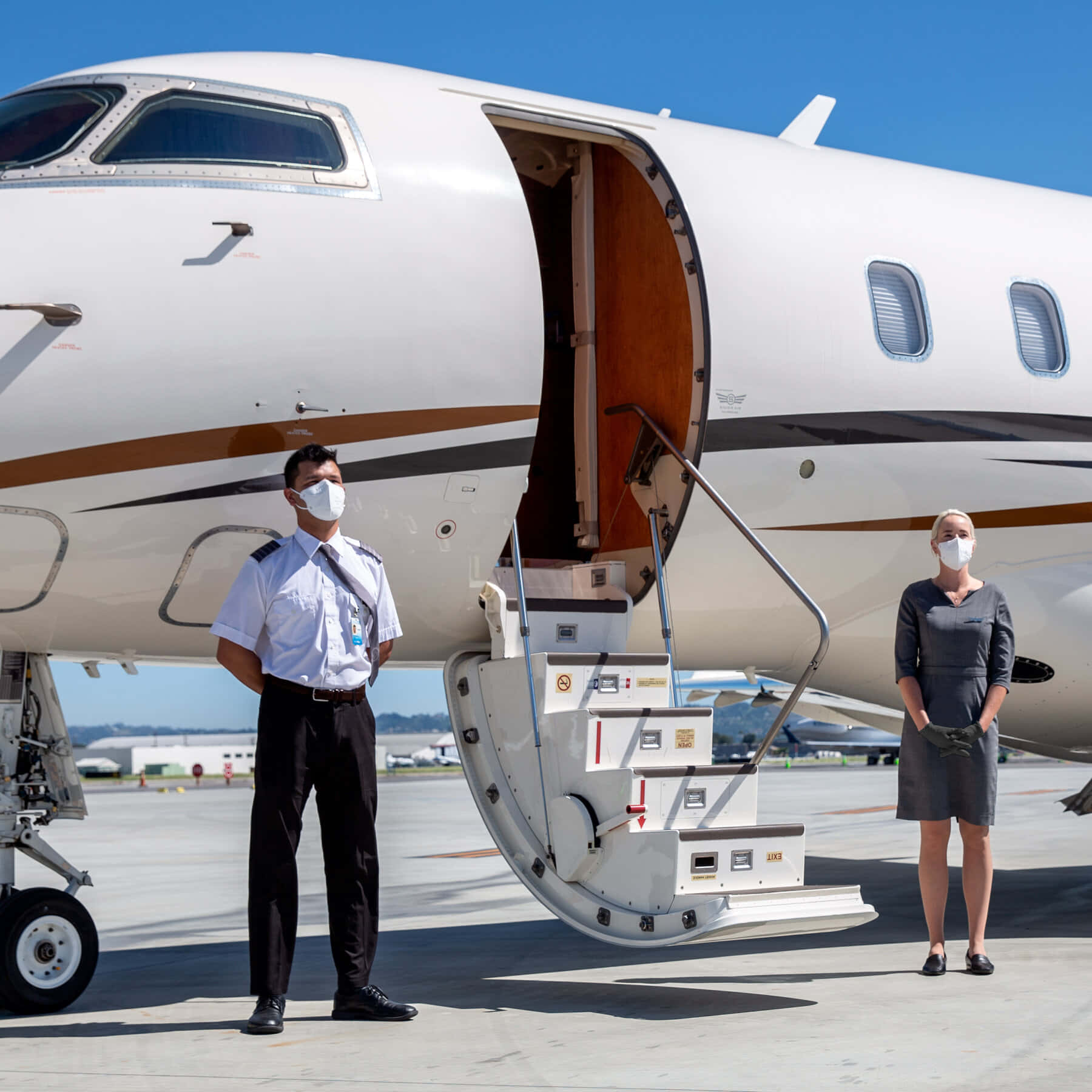 private jet, flight attendants, open door, HD Desktop Wallpaper