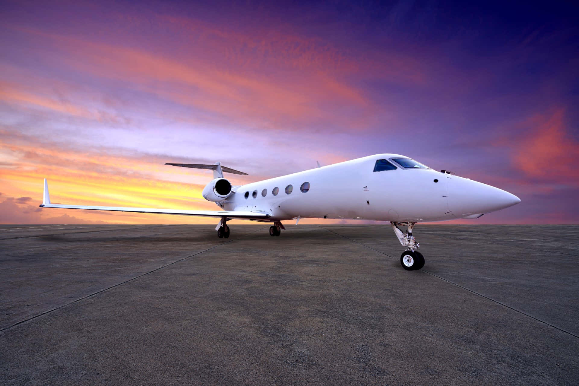 private jet, white, tarmac, Full HD Desktop Wallpaper