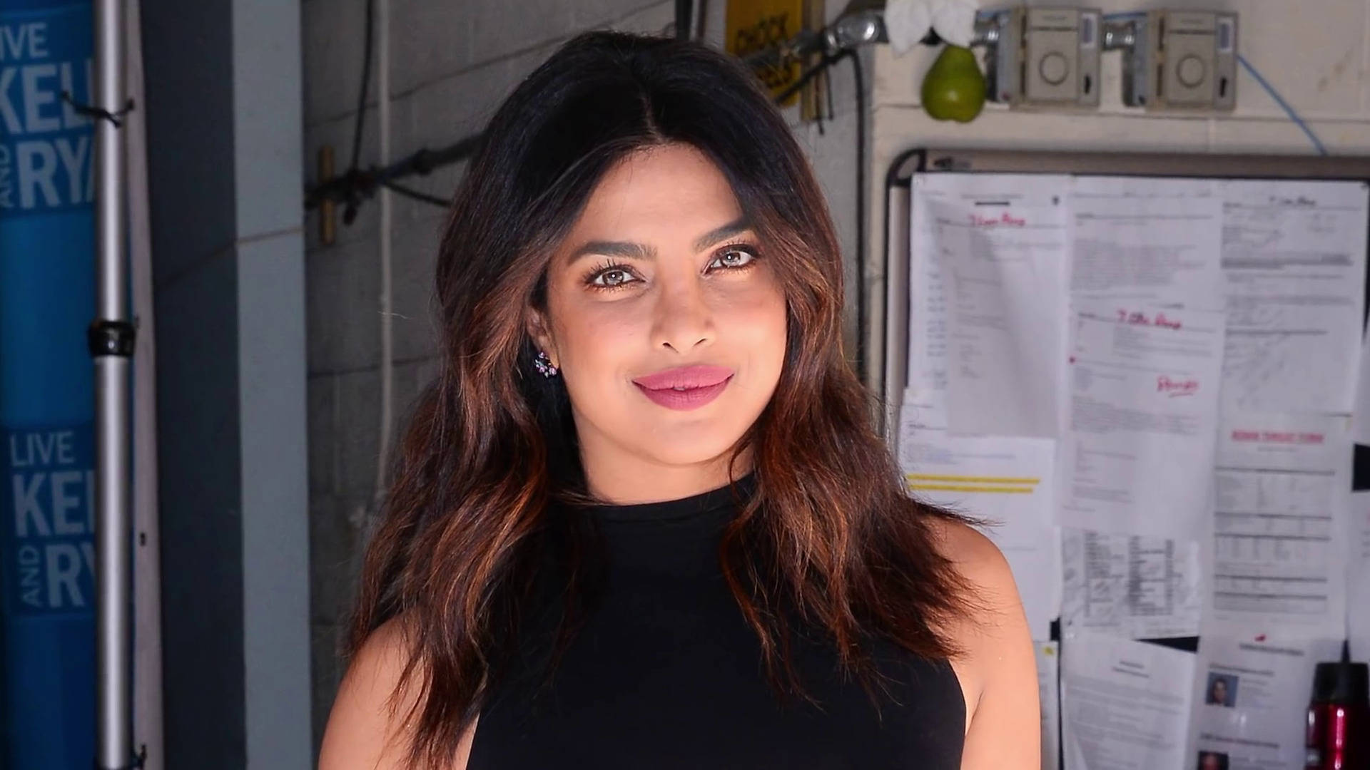 Priyanka Chopra, black top, cluttered backstage setting, Full HD Desktop Wallpaper