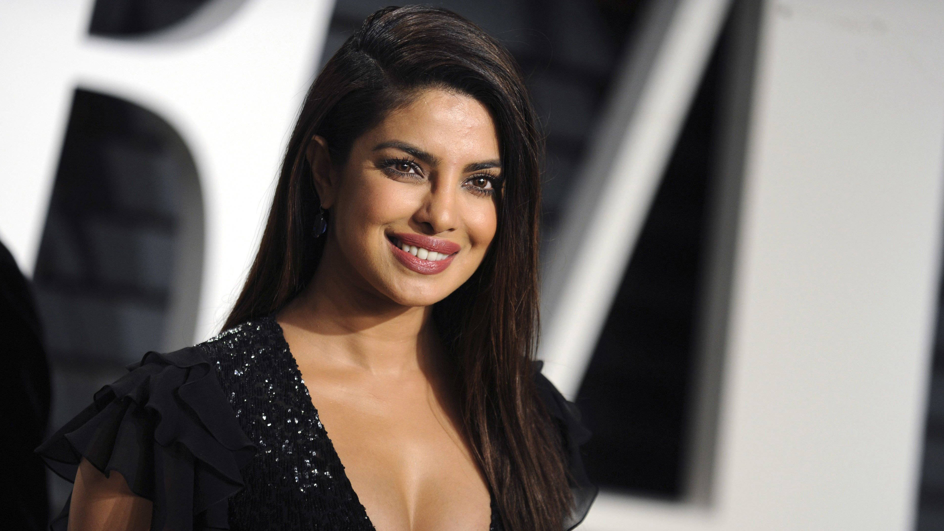 Priyanka Chopra, black sequined dress, stark white and black geometric backdrop, 4K Desktop Wallpaper
