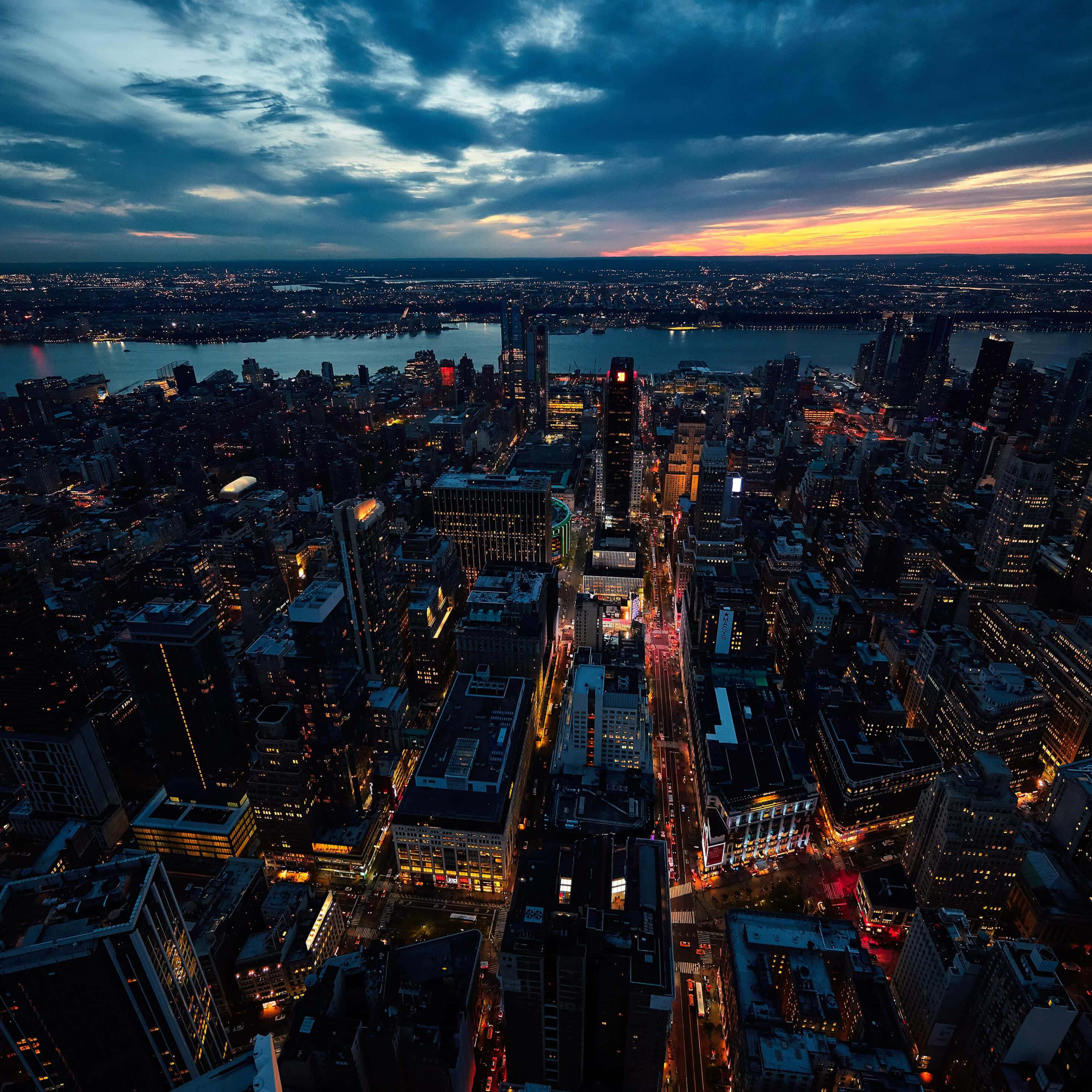 iPad Pro, dusk, cityscape, 2K Desktop Wallpaper