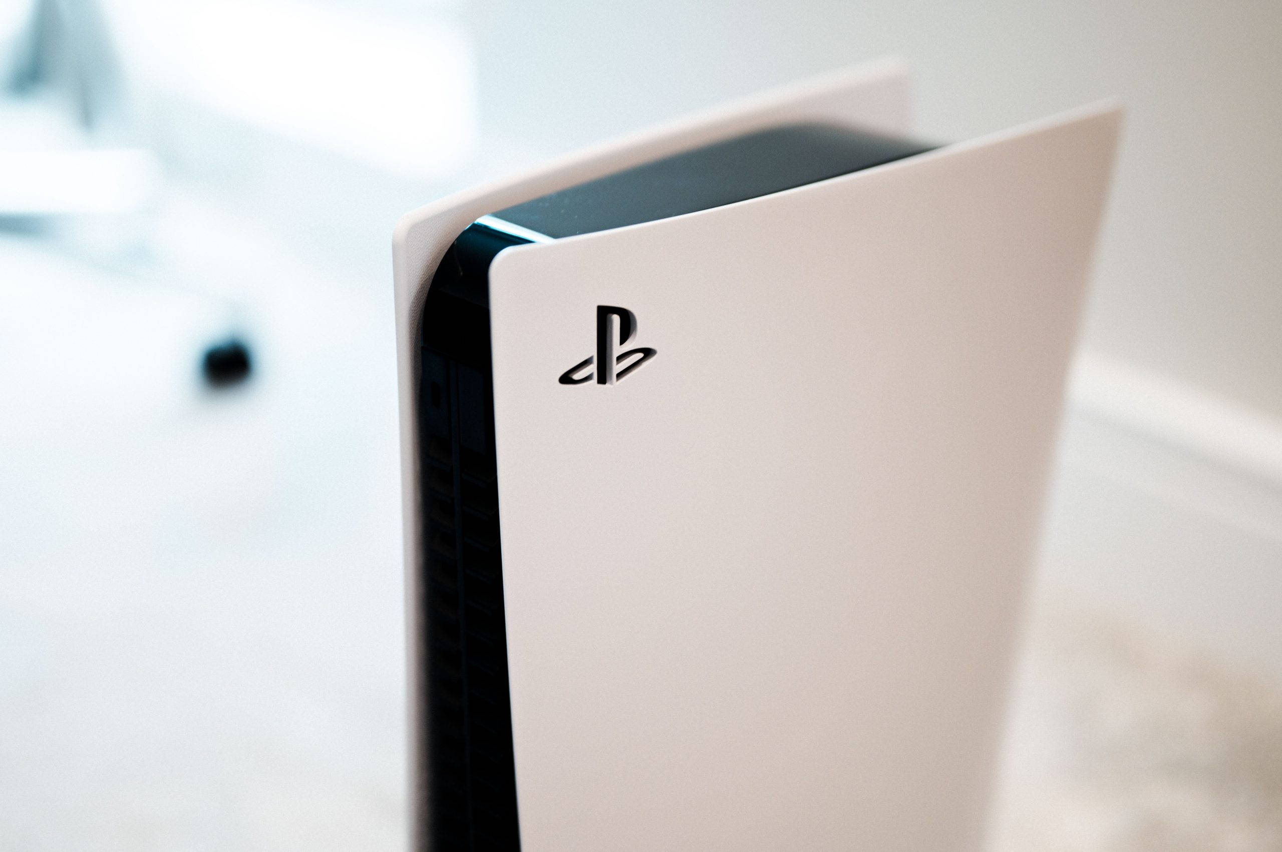 PS5, white, black accents, 2K Desktop Wallpaper