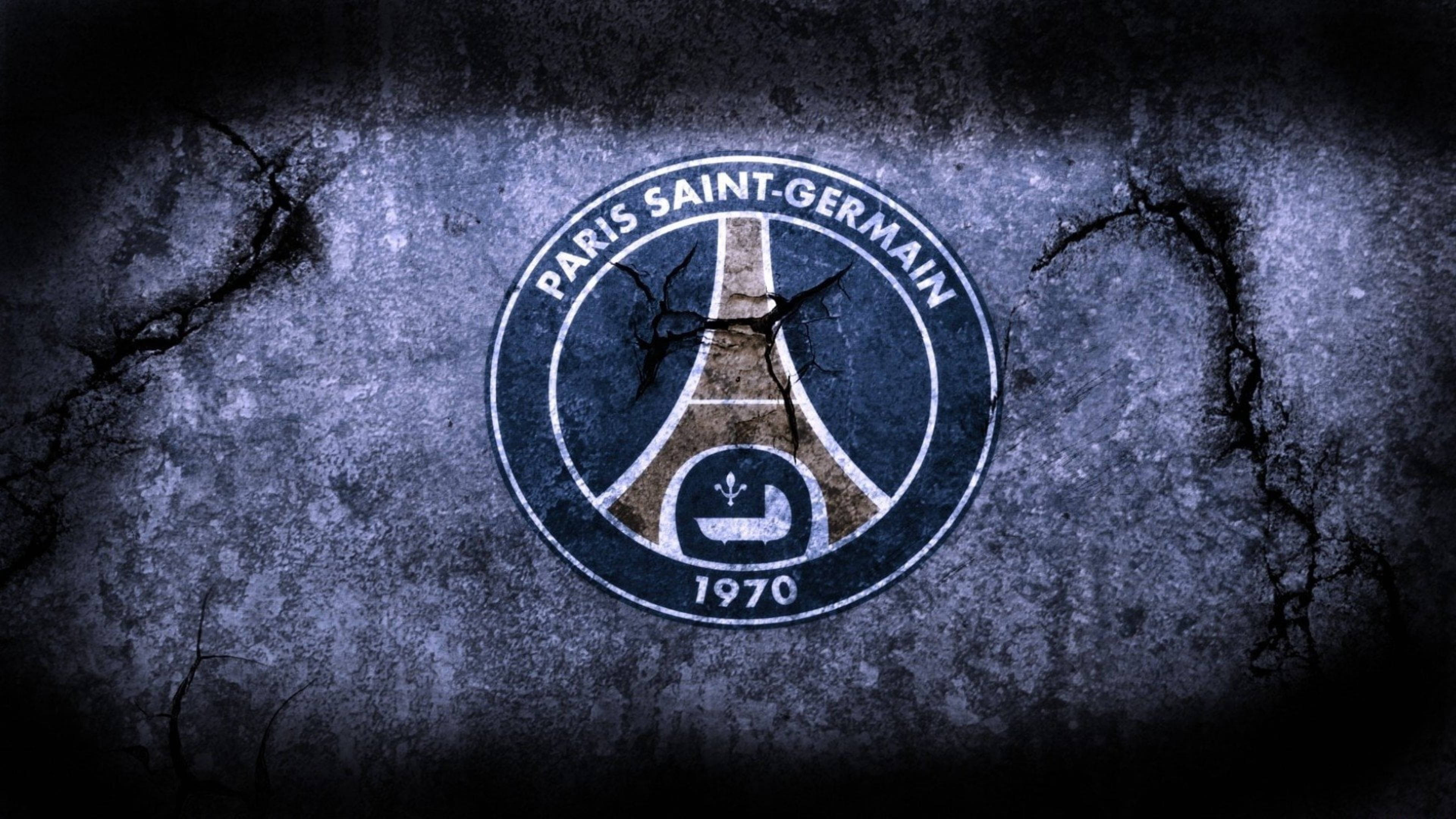 PSG Logo, weathered concrete, gritty dark blue textured wall, 4K Desktop Wallpaper
