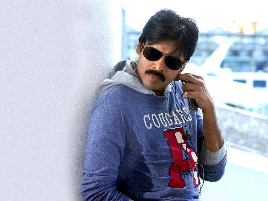 PSPK, mustache, sunglasses, SD Desktop Wallpaper