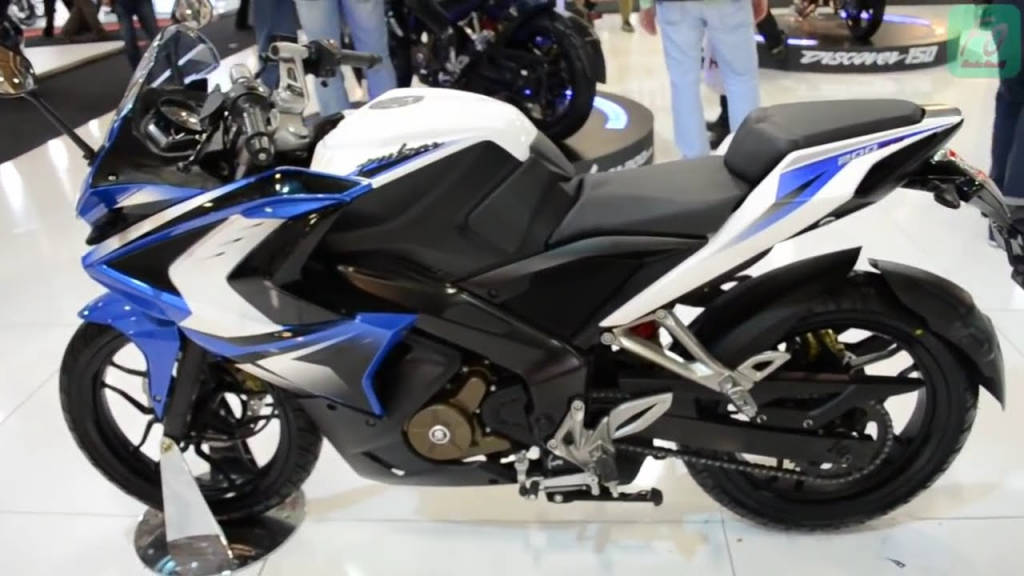 Pulsar RS200, white, blue, SD Desktop Wallpaper