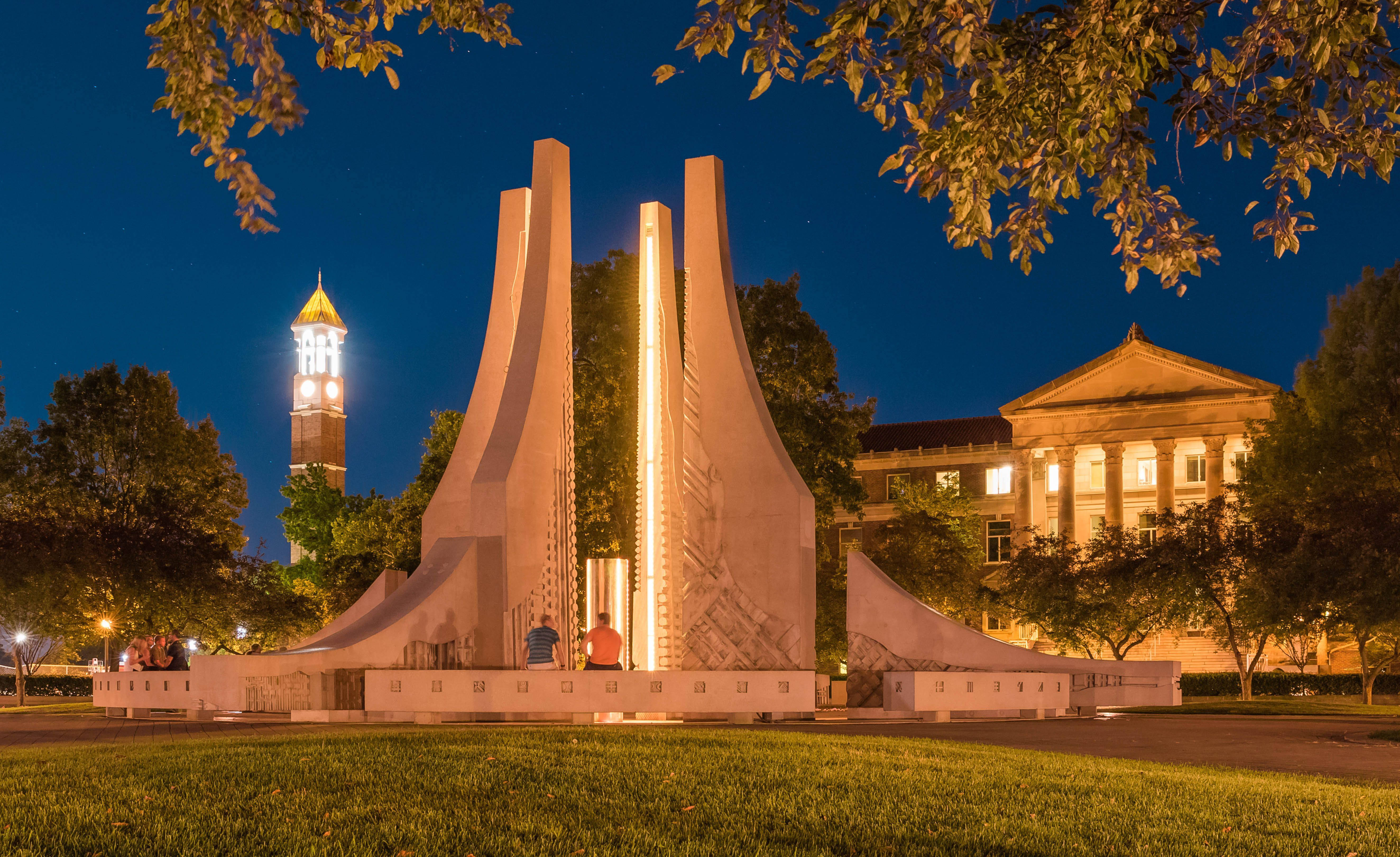 Purdue University, engineering fountain, clock tower, 5K Desktop Wallpaper