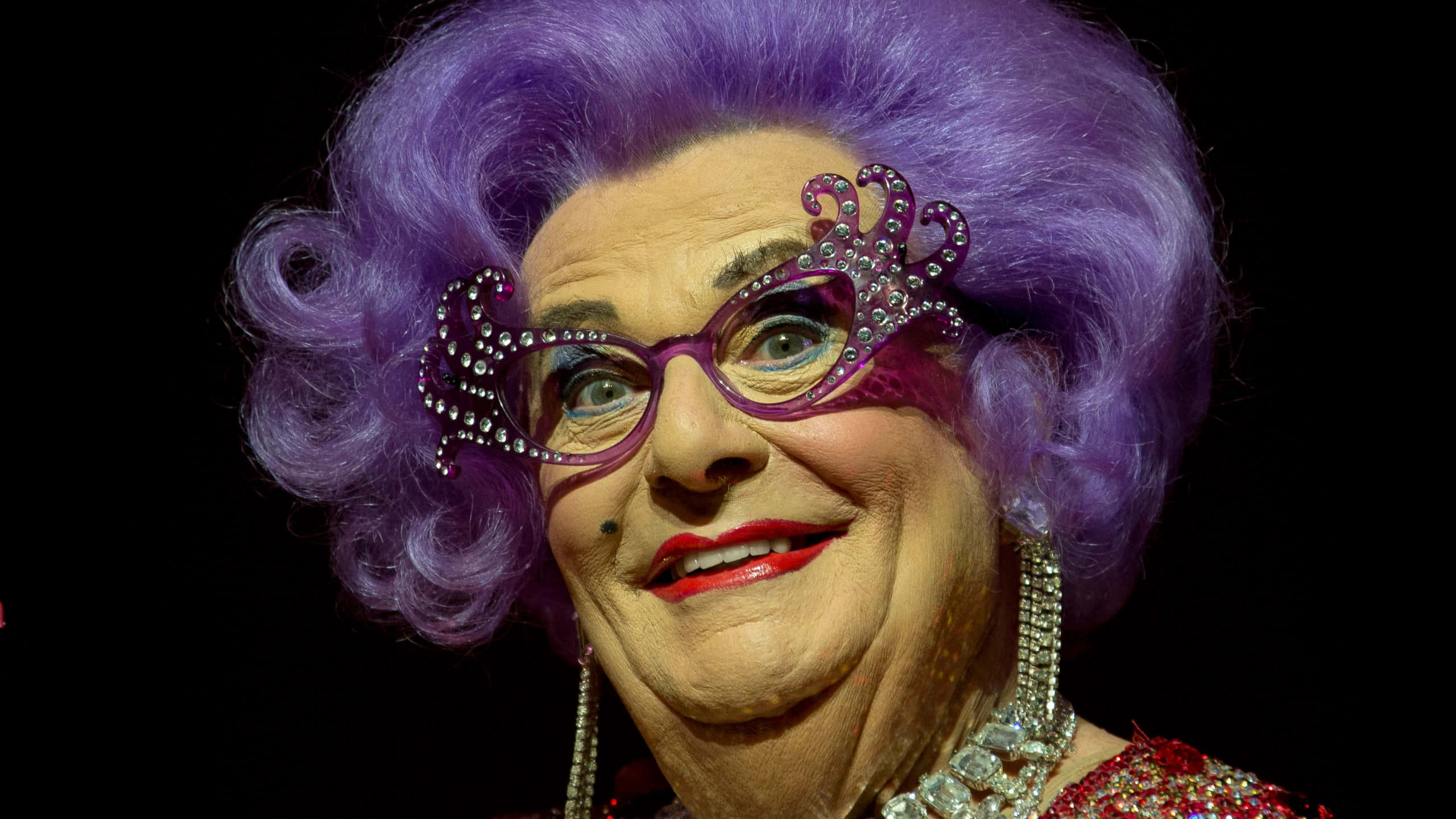 Purple Accessories, purple curls, jeweled glasses, 2K Desktop Wallpaper
