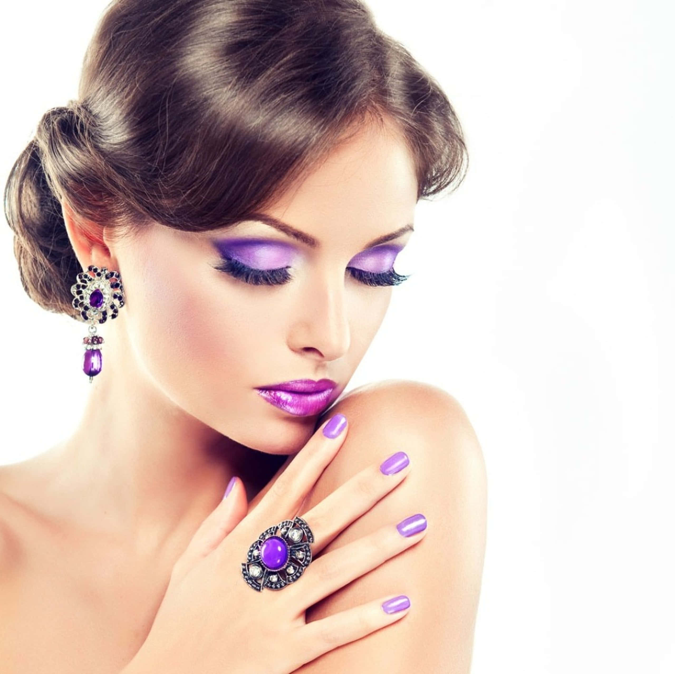 Purple Accessories, purple eyeshadow, purple lips, 2K Desktop Wallpaper