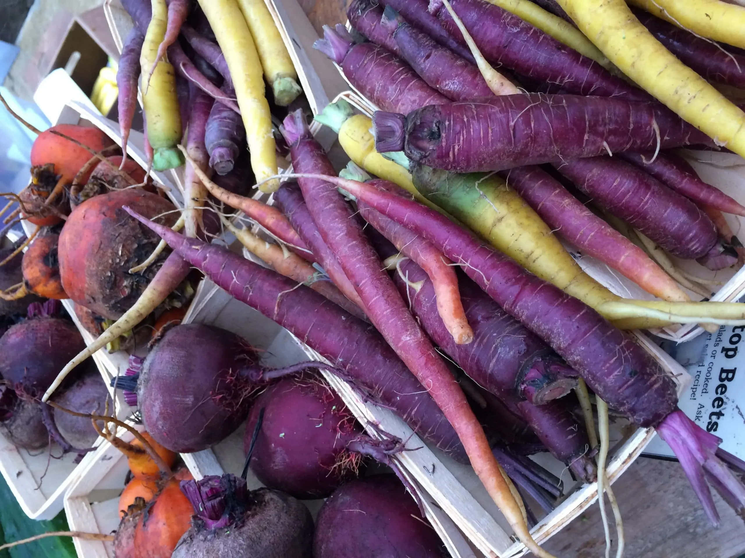 Purple Carrots, wooden crates, farmers market stall, 2K Desktop Wallpaper