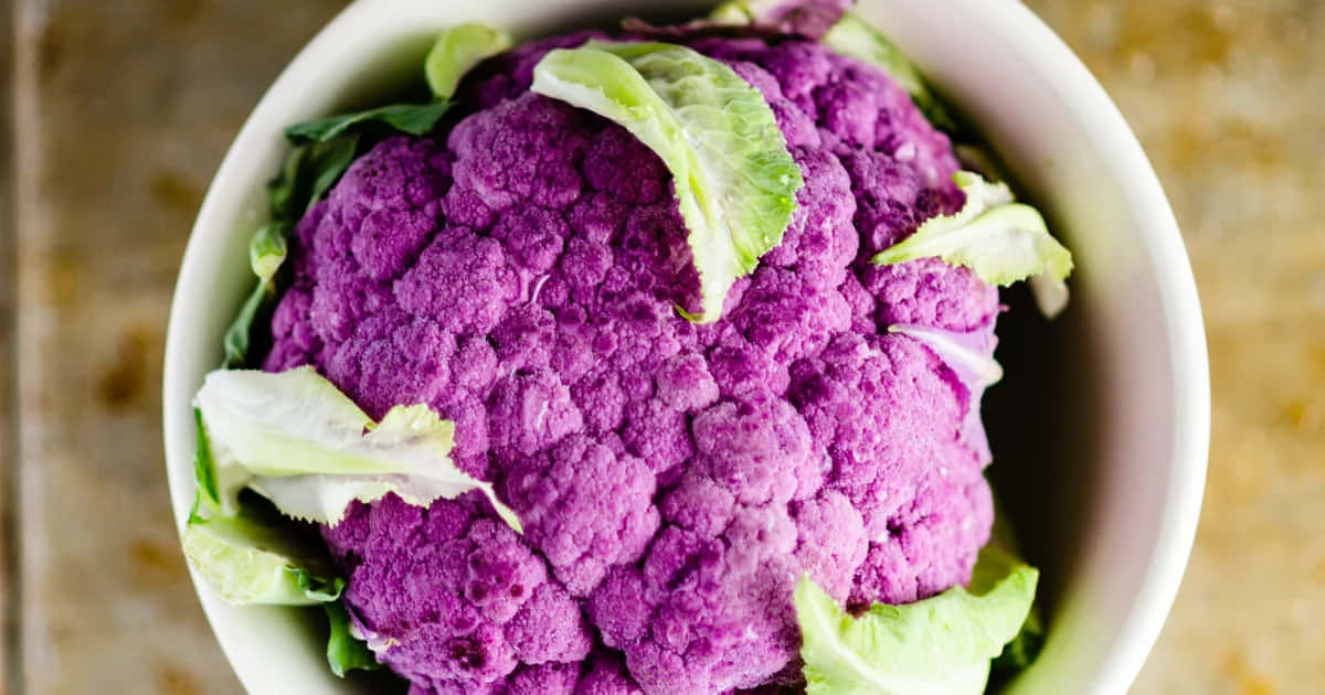 Purple Cauliflower, white bowl, green leaves, SD Desktop Wallpaper
