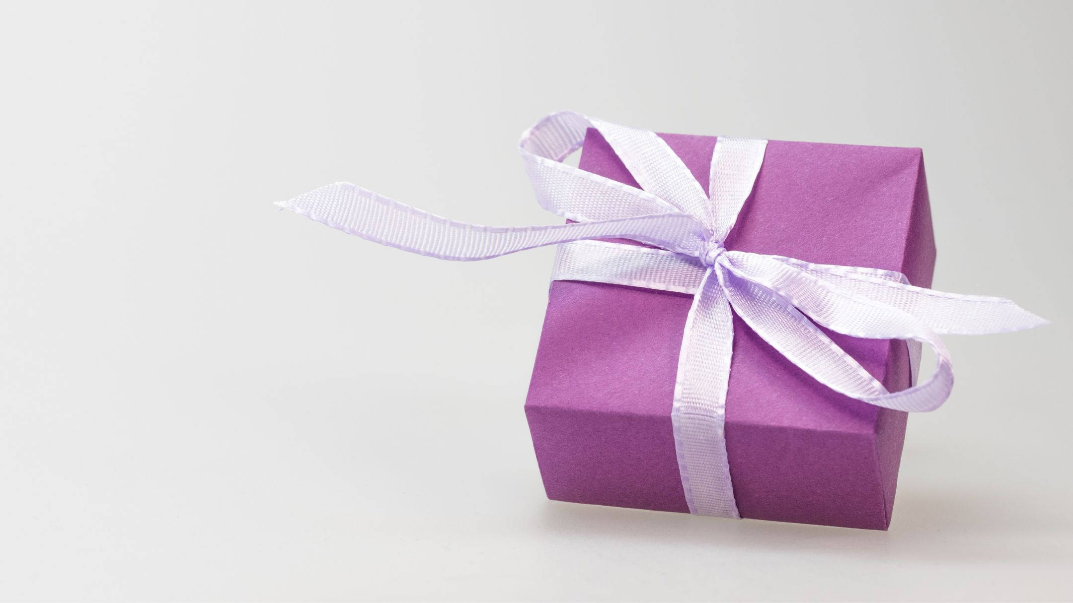 purple gift box, white ribbon, plain white background, Full HD Desktop Wallpaper