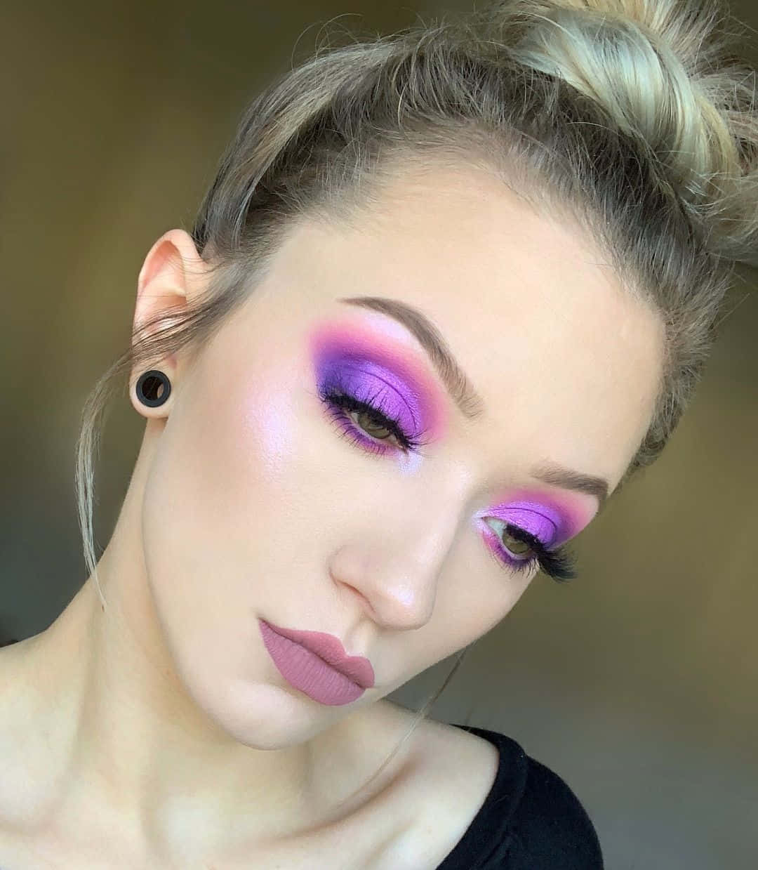 purple eye shadow, bold purple and pink eyeshadow, high bun hairstyle, SD Phone Wallpaper