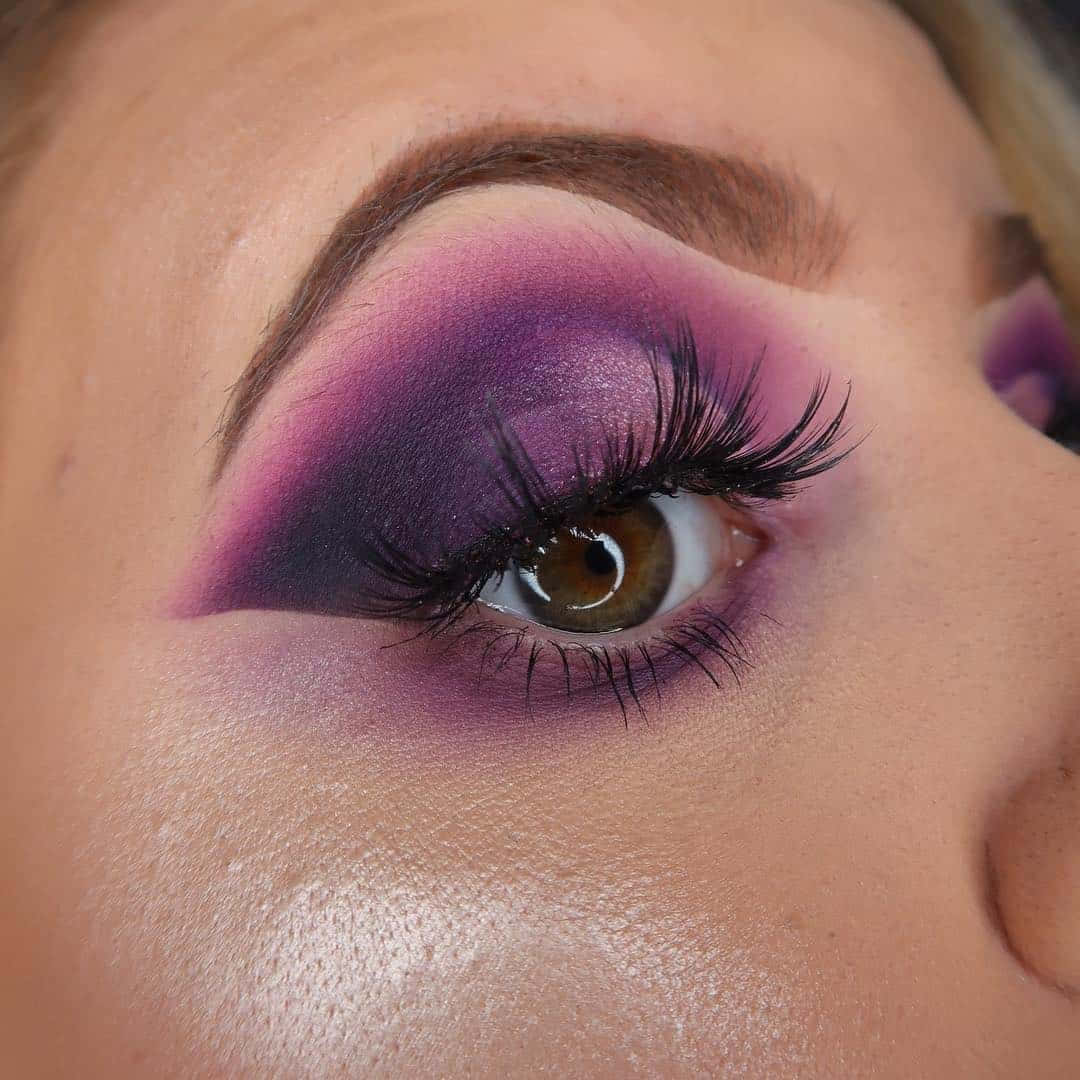 purple eye shadow, magenta eyeshadow, black lashes, SD Desktop Wallpaper