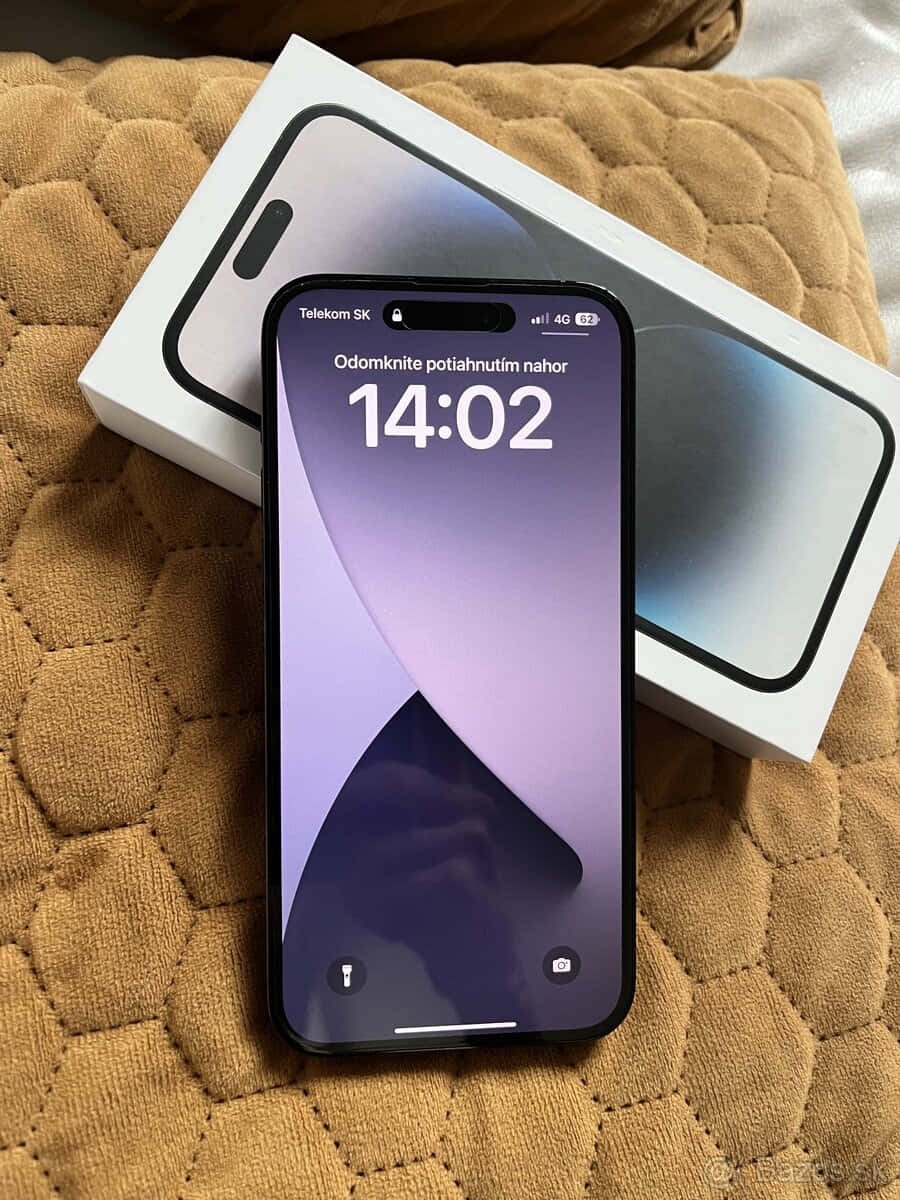 iPhone 14 Pro, purple gradient, black iPhone 14 Pro, SD Phone Wallpaper