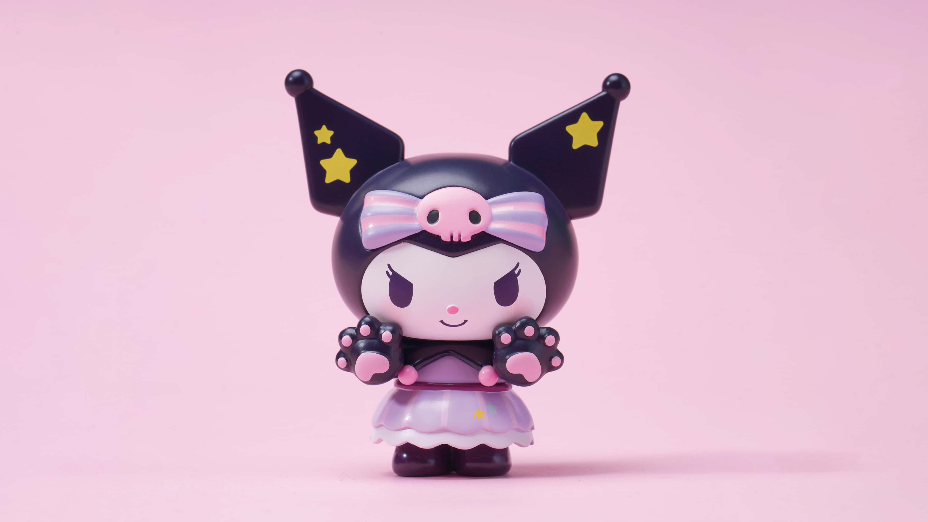Kuromi, black and pink, star-tipped ears, 4K Desktop Wallpaper