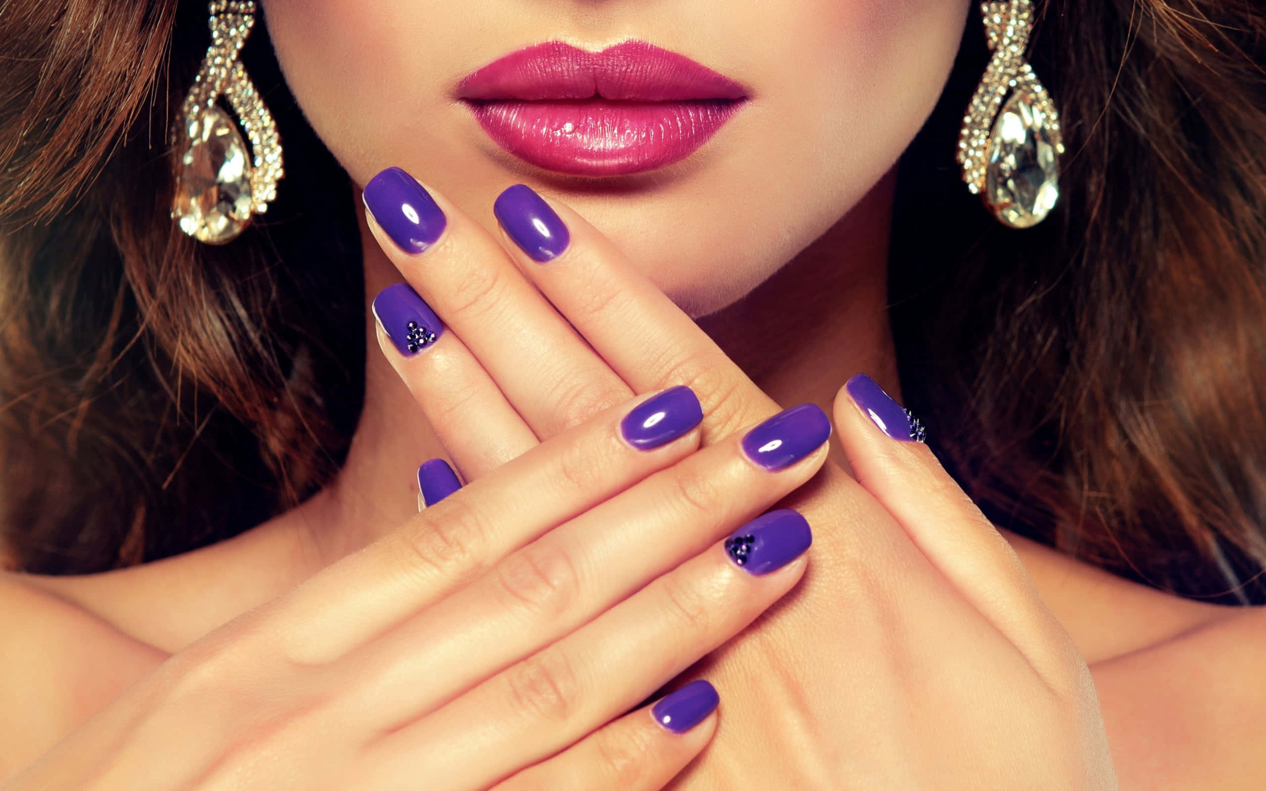 glossy purple nails, sparkling diamond earrings, floral design, 2K Desktop Wallpaper