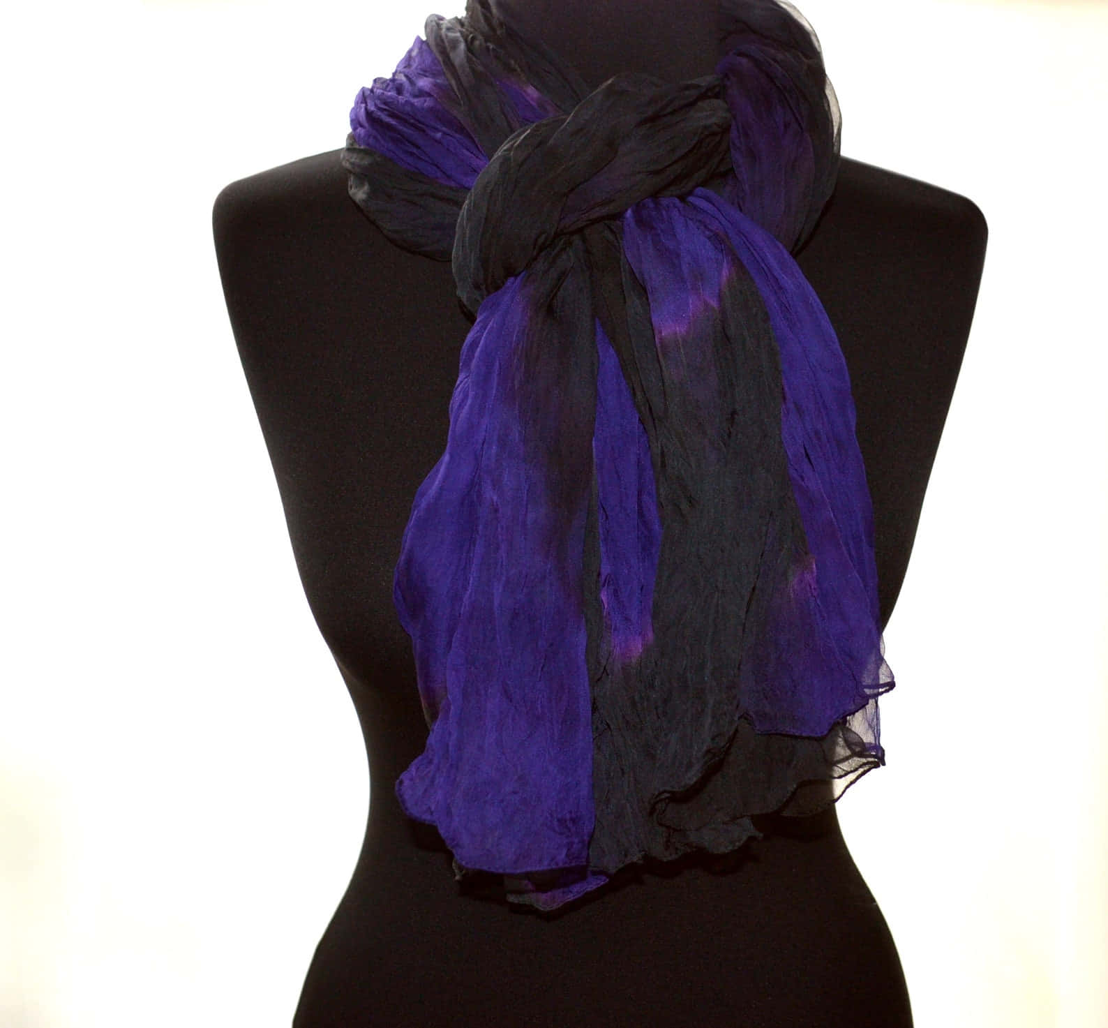 Purple Scarf, sheer purple and black gradient scarf, black mannequin torso, HD Desktop Wallpaper