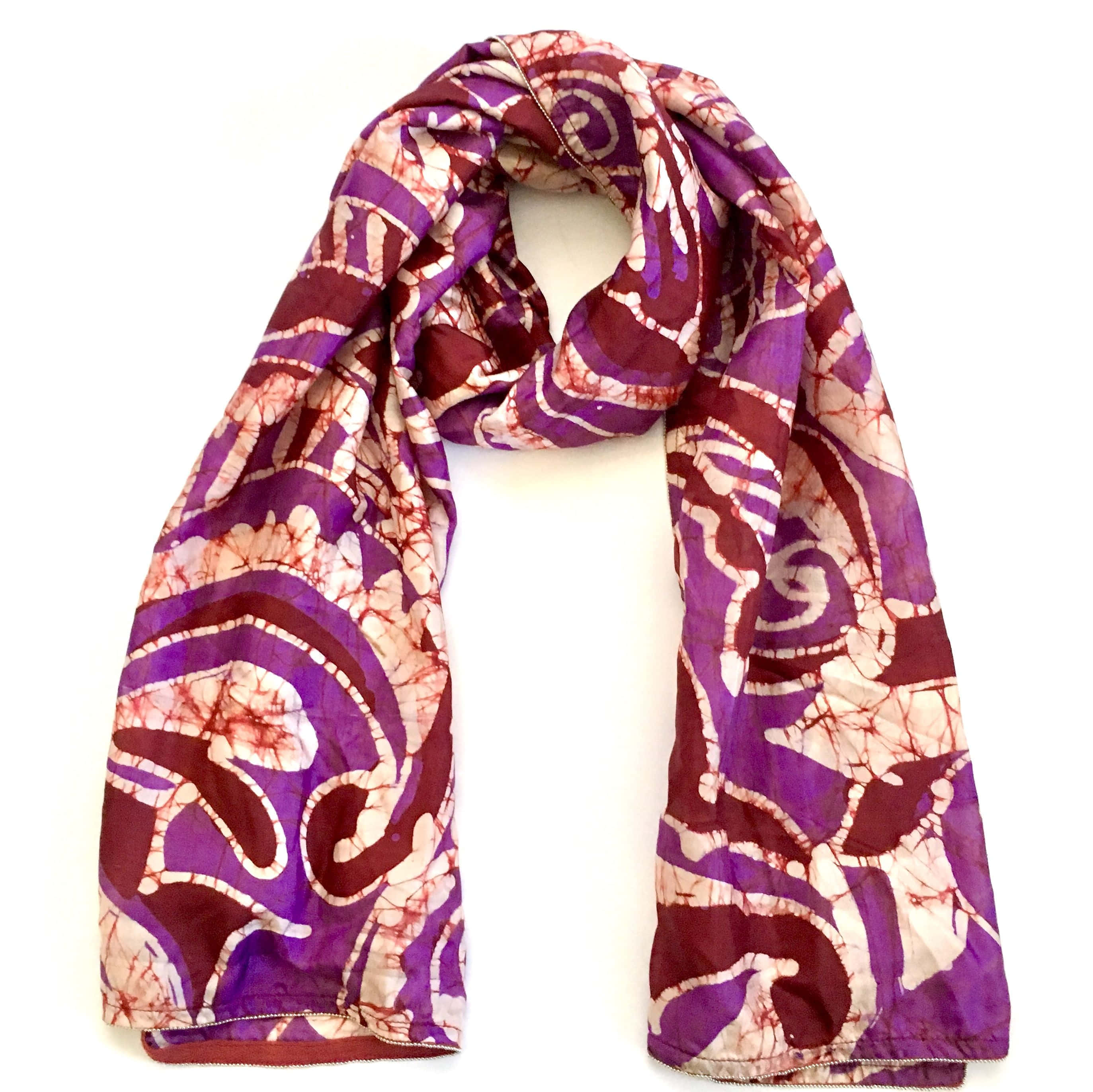 purple scarf, lavender elegance, swirling purple burgundy and cream patterns, 2K Desktop Wallpaper