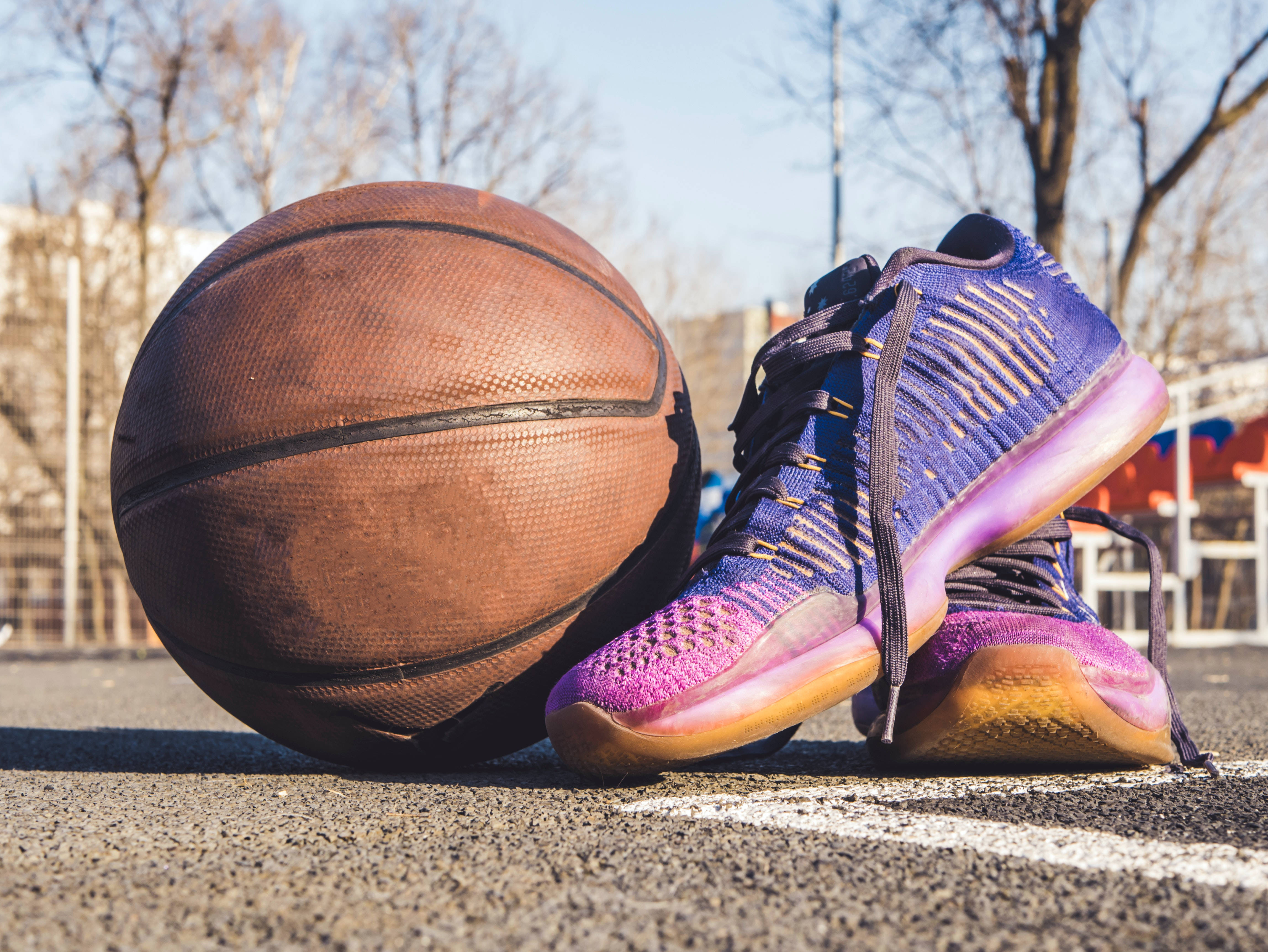 purple basketball shoes, vibrant purple, pink sneakers, 4K Desktop Wallpaper