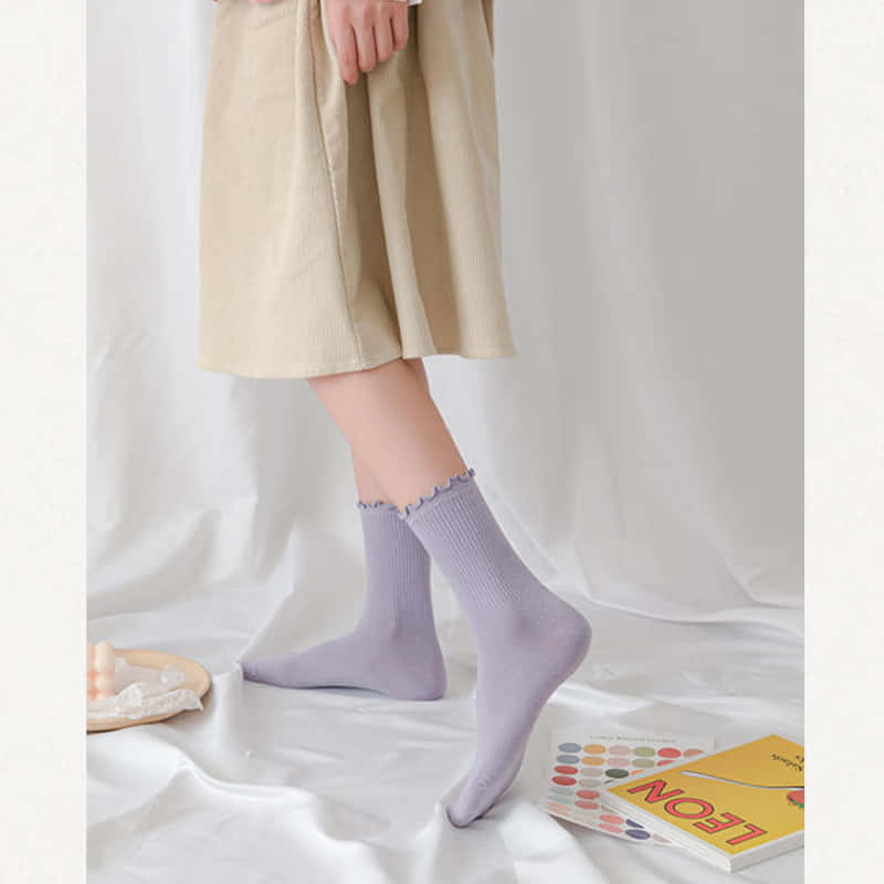 purple socks, lavender socks, scalloped edges, SD Desktop Wallpaper