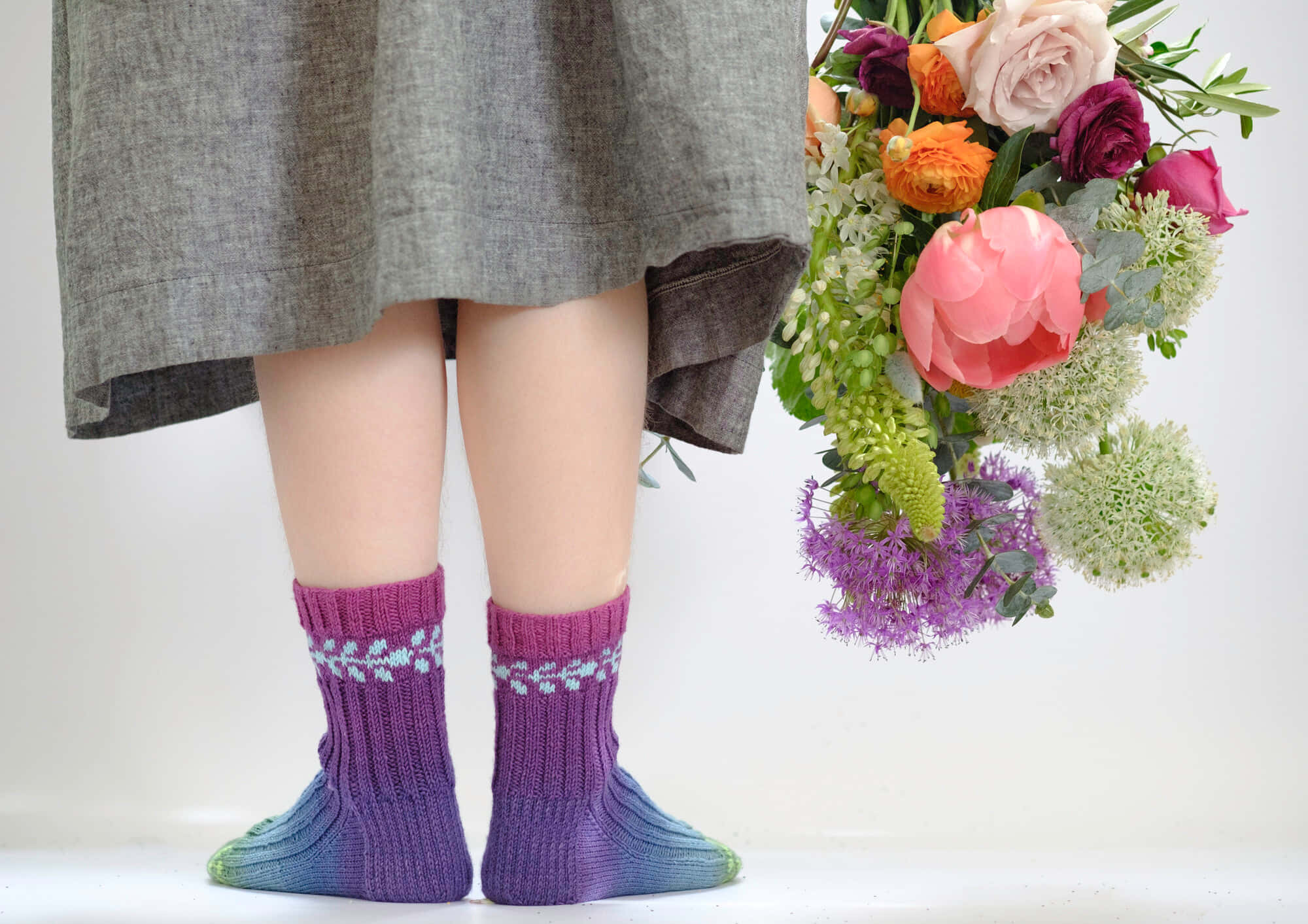 purple socks, grey skirt, colorful gradient socks, Full HD Desktop Wallpaper