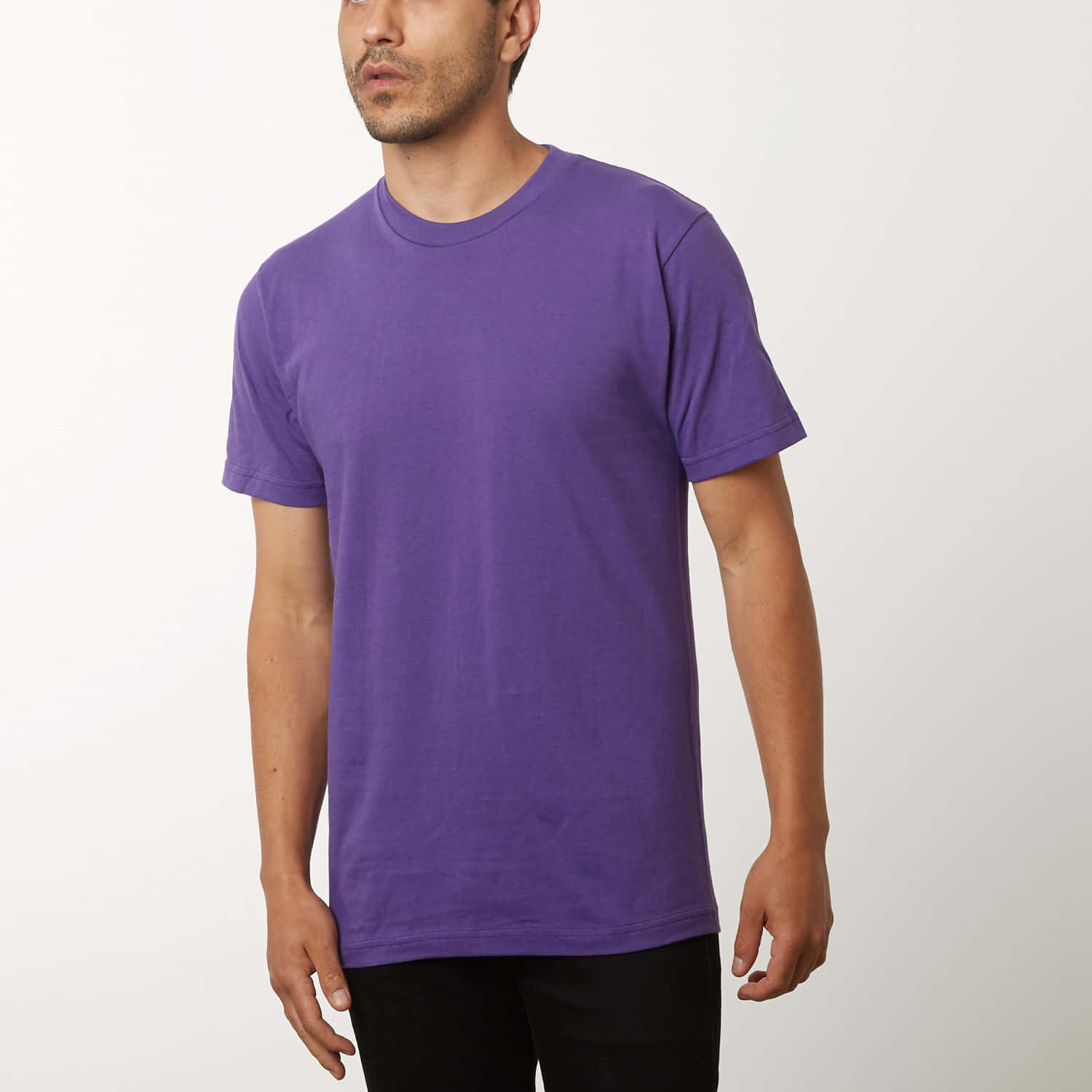 purple t-shirt, plain white background, man, HD Desktop Wallpaper