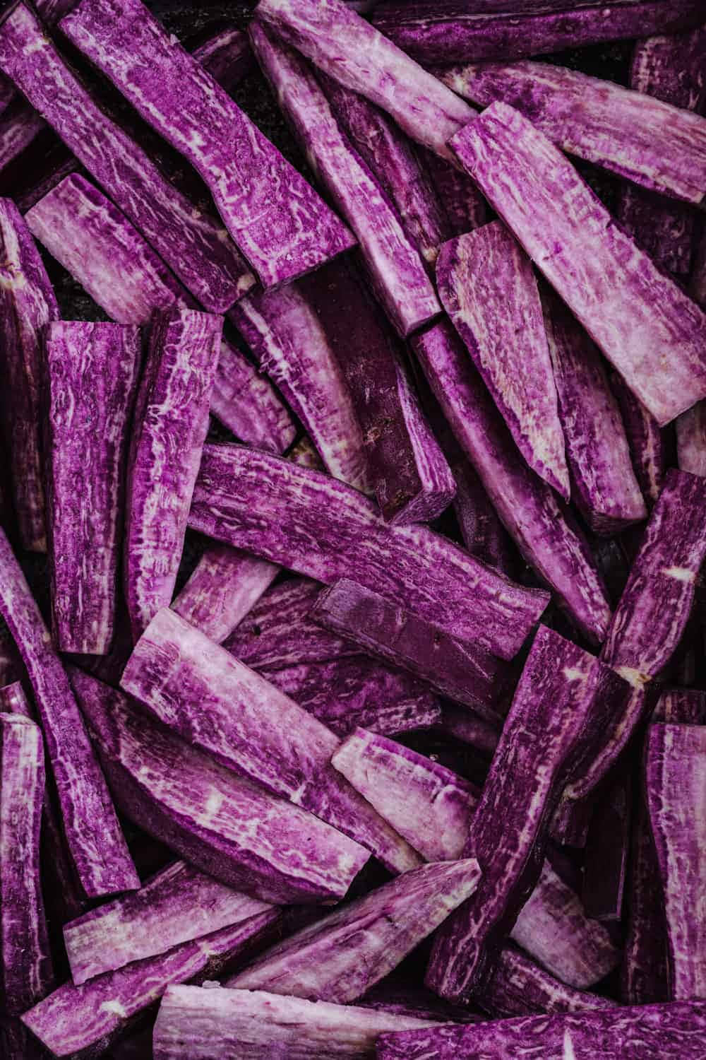 Purple Sweet Potato, vibrant purple yam, marbled flesh, HD Phone Wallpaper