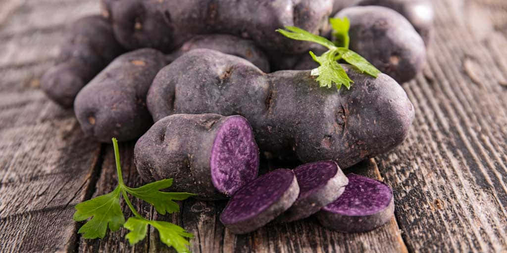 Purple Potato, vibrant interiors, weathered wooden surface, SD Desktop Wallpaper