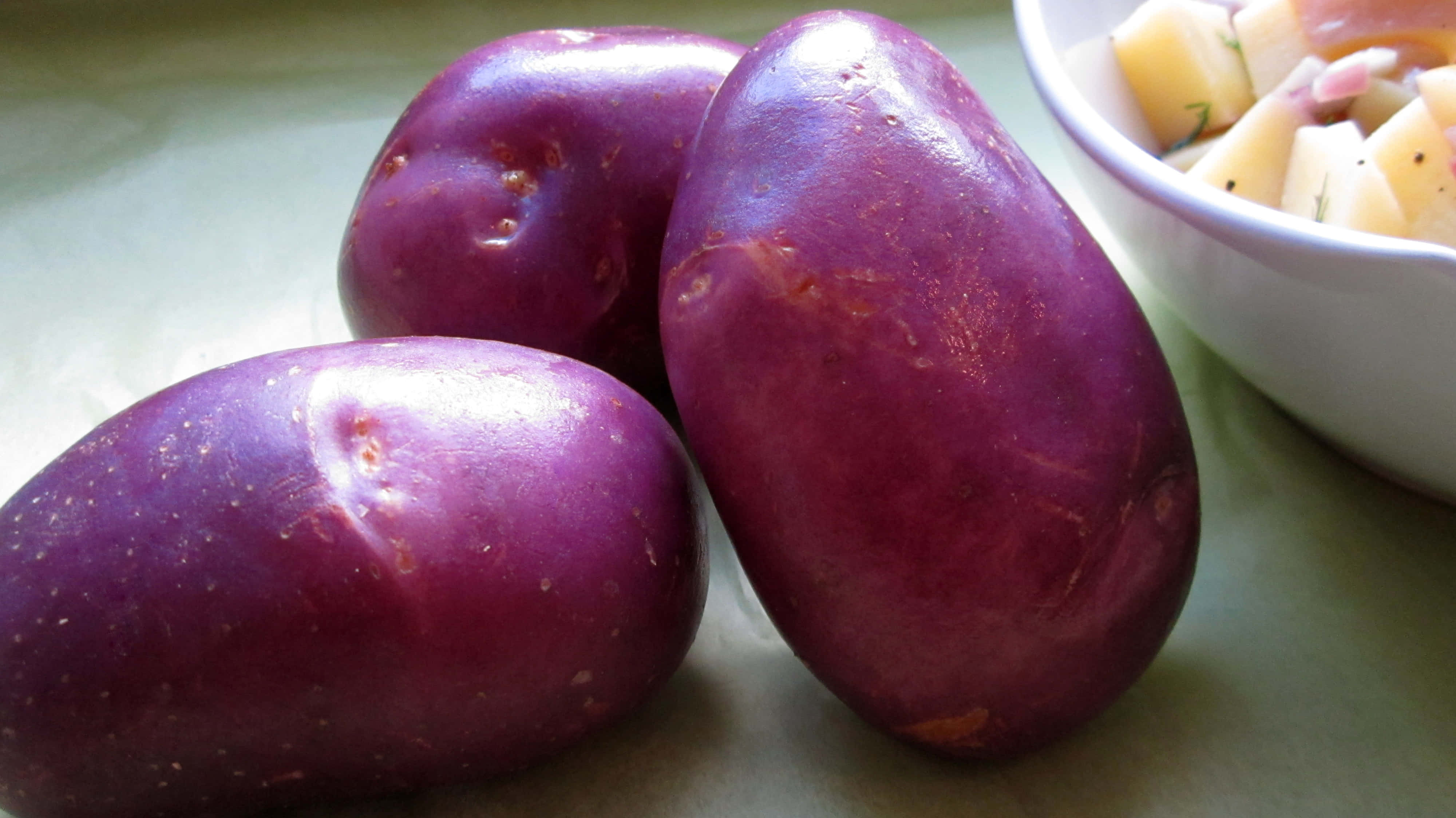 Purple Potatoes, glossy purple potatoes, bowl of diced potato salad, 4K Desktop Wallpaper
