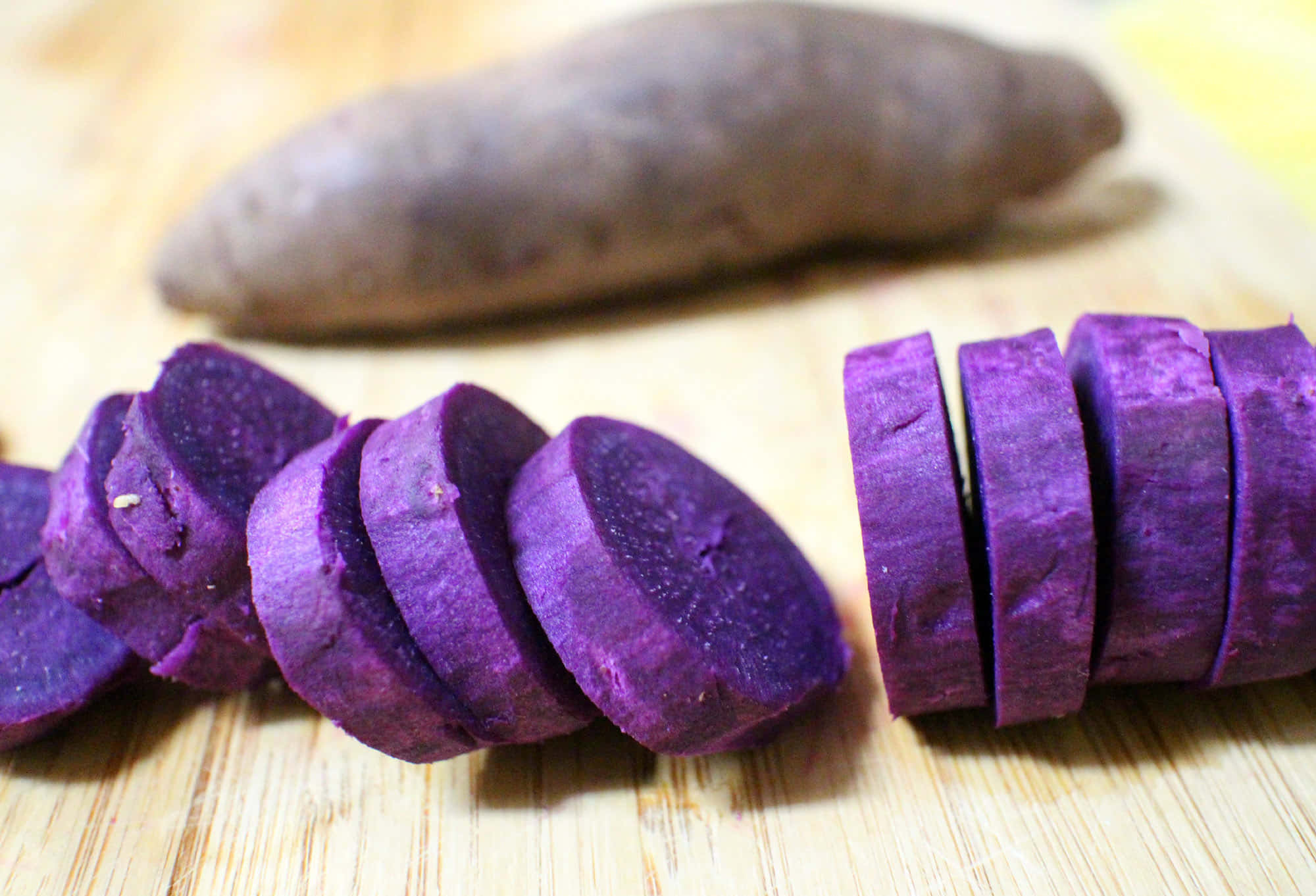 Purple Sweet Potato, vibrant purple, light wooden cutting board, Full HD Desktop Wallpaper