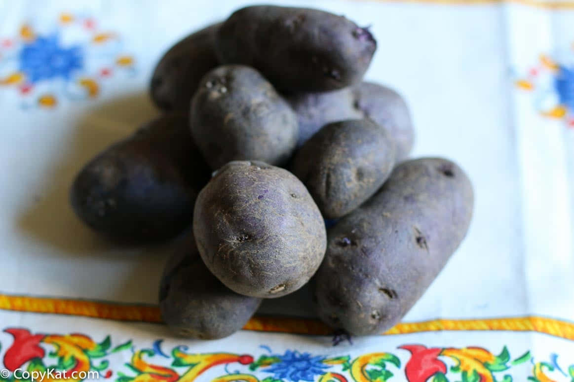 purple potato, rough-skinned, floral, SD Desktop Wallpaper
