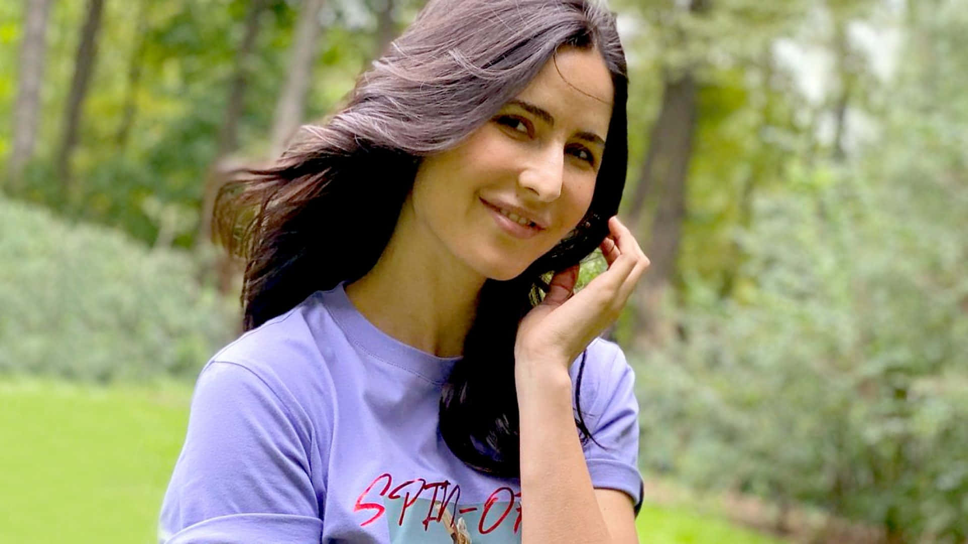purple t-shirt, sunlit green park, trees, Full HD Desktop Wallpaper