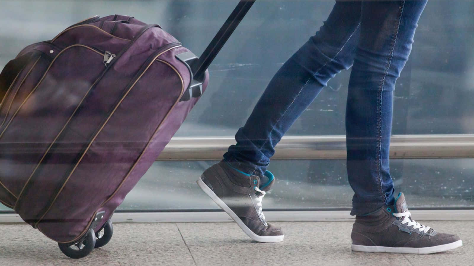 purple rolling suitcase, modern airport terminal, jeans, HD Desktop Wallpaper