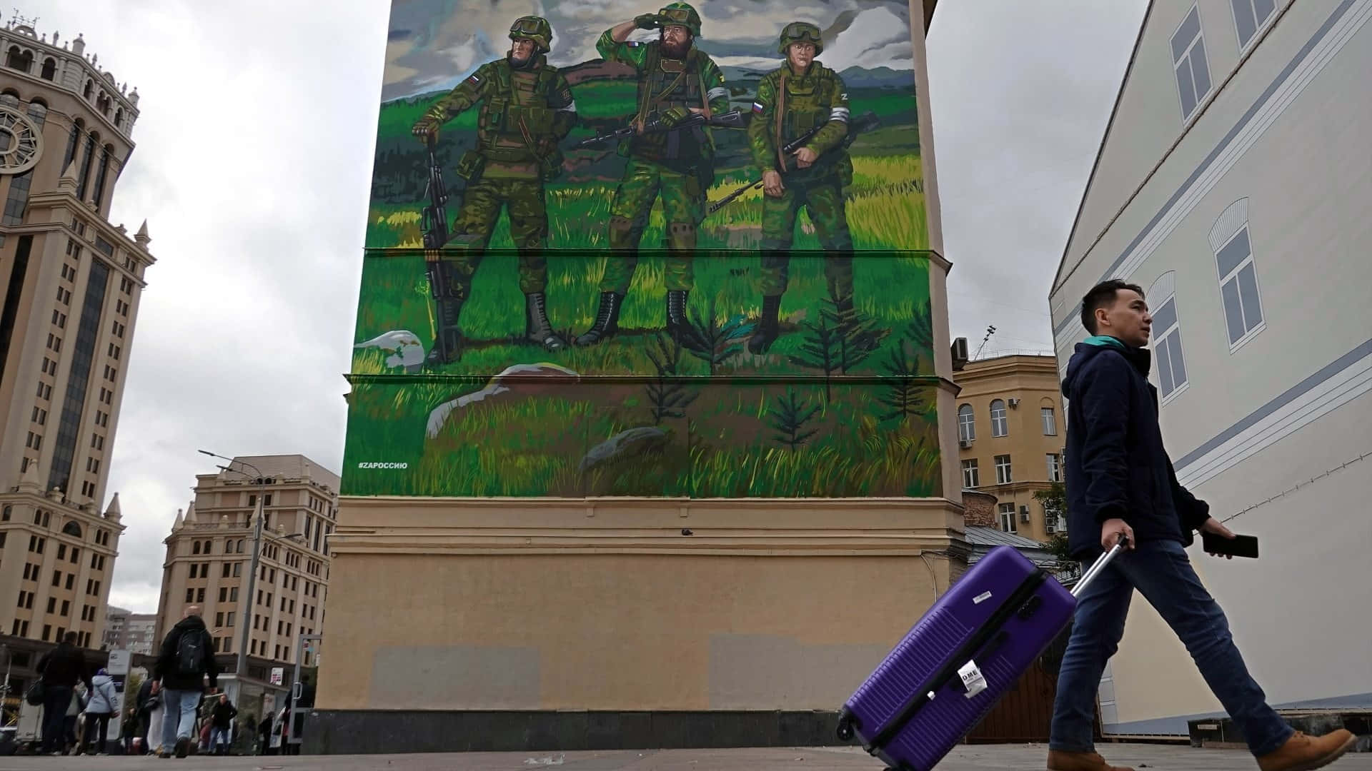 purple suitcase, mural of three soldiers, grassy field, Full HD Desktop Wallpaper