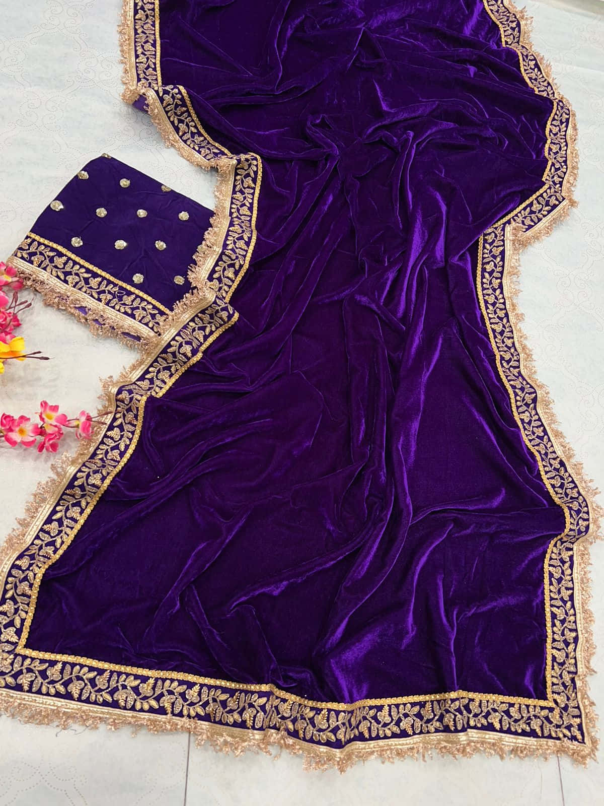 Purple Velvet, gold embroidery, fringe, HD Phone Wallpaper