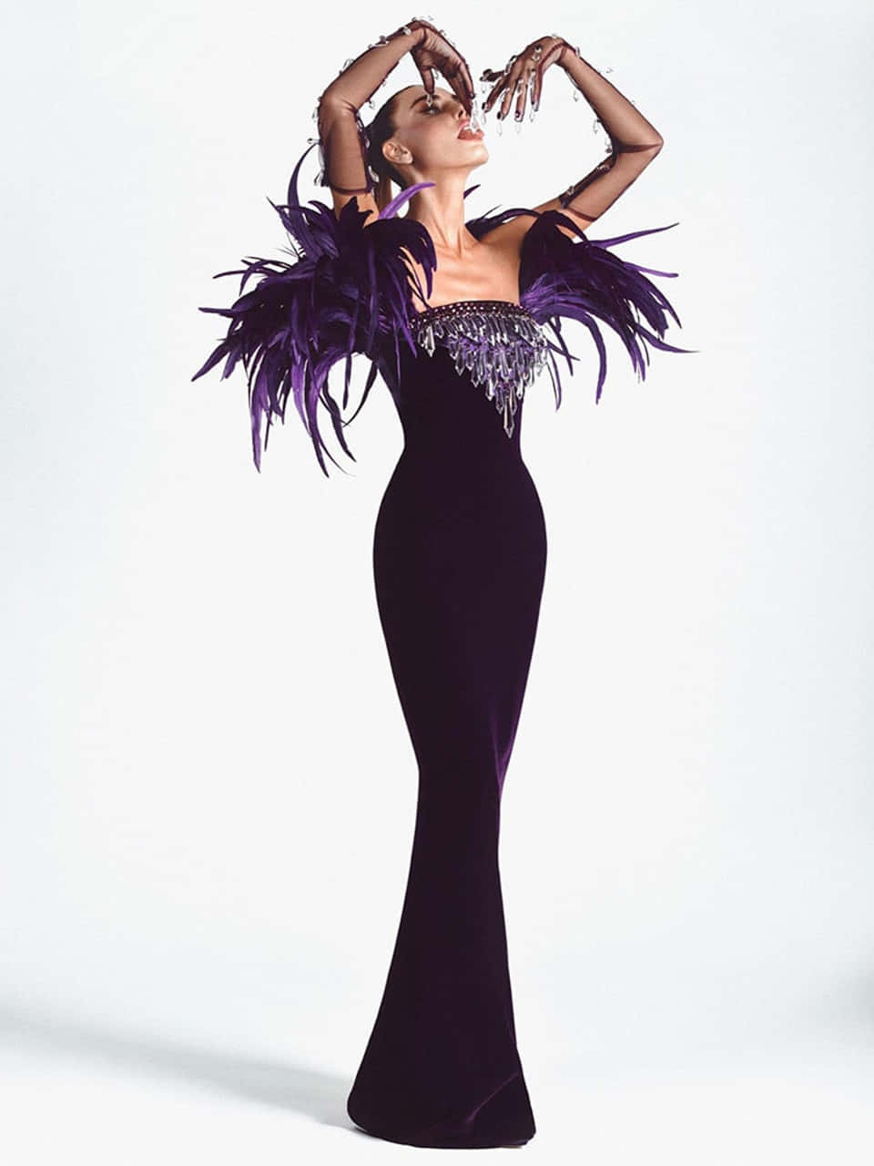 Purple Velvet, purple velvet gown, feathered shoulders, HD Phone Wallpaper