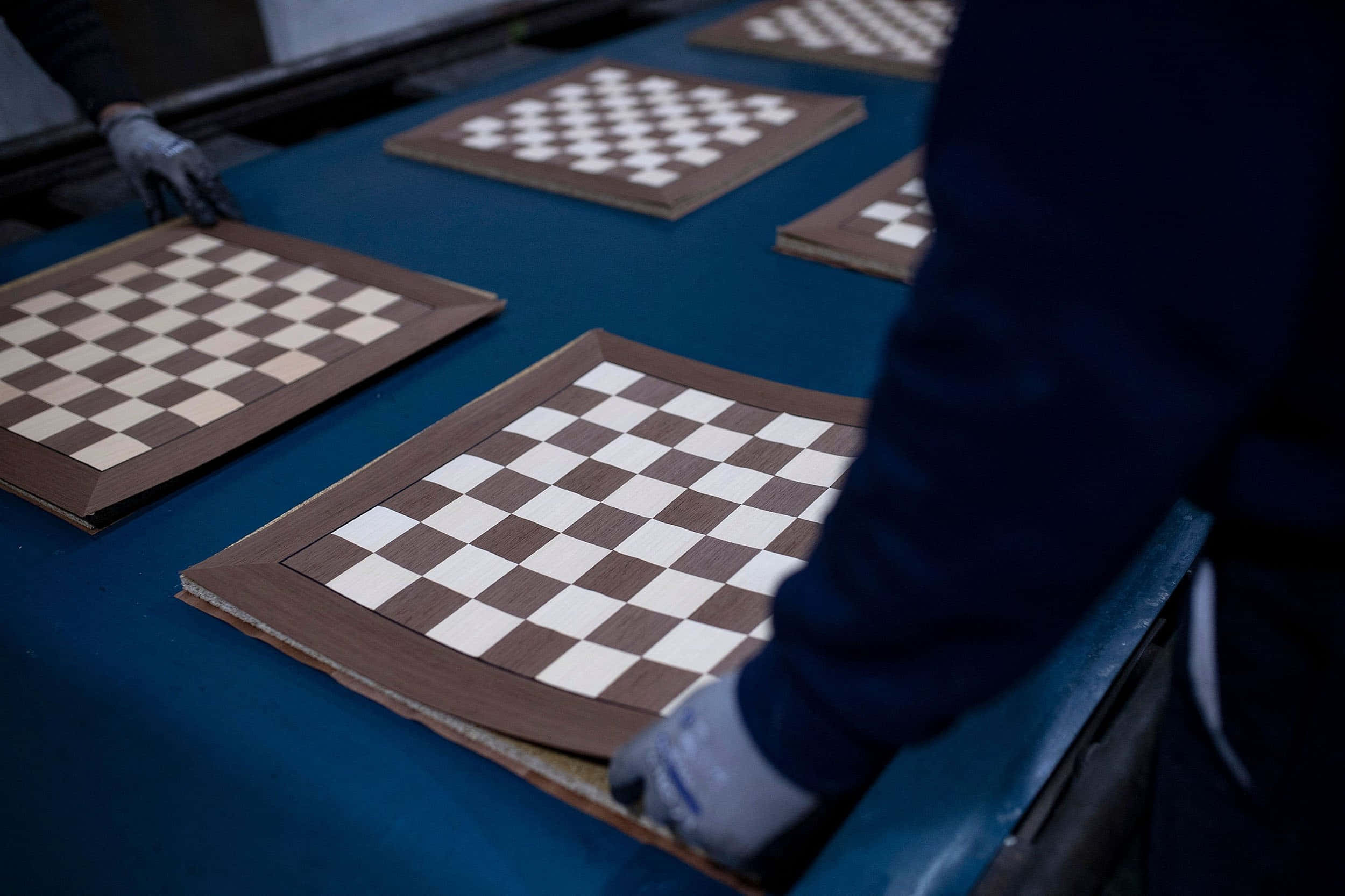chessboard, brown chessboard, worker in gloves, Full HD Desktop Wallpaper