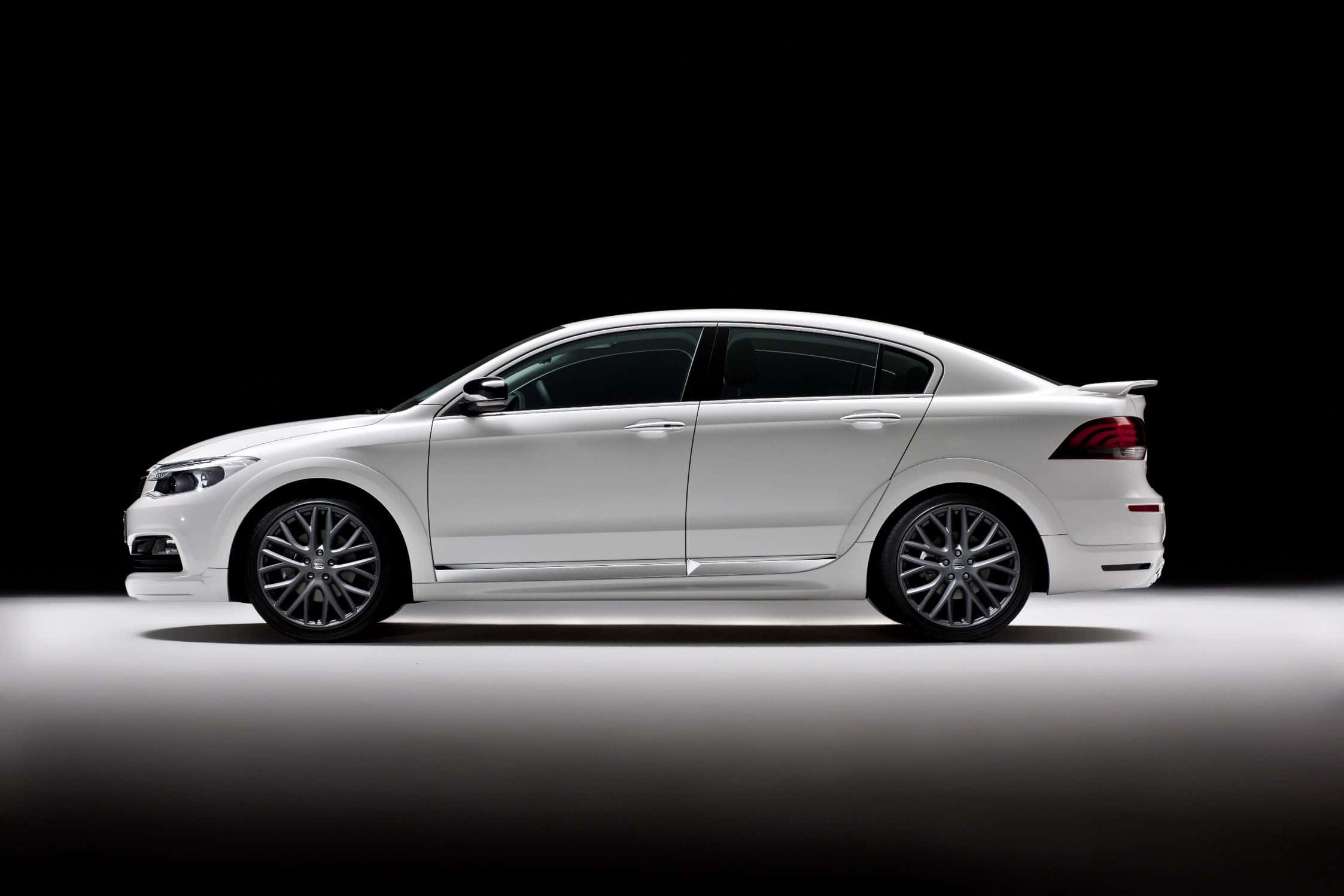 Qoros 3 Sedan, white, sporty alloy wheels, Full HD Desktop Wallpaper