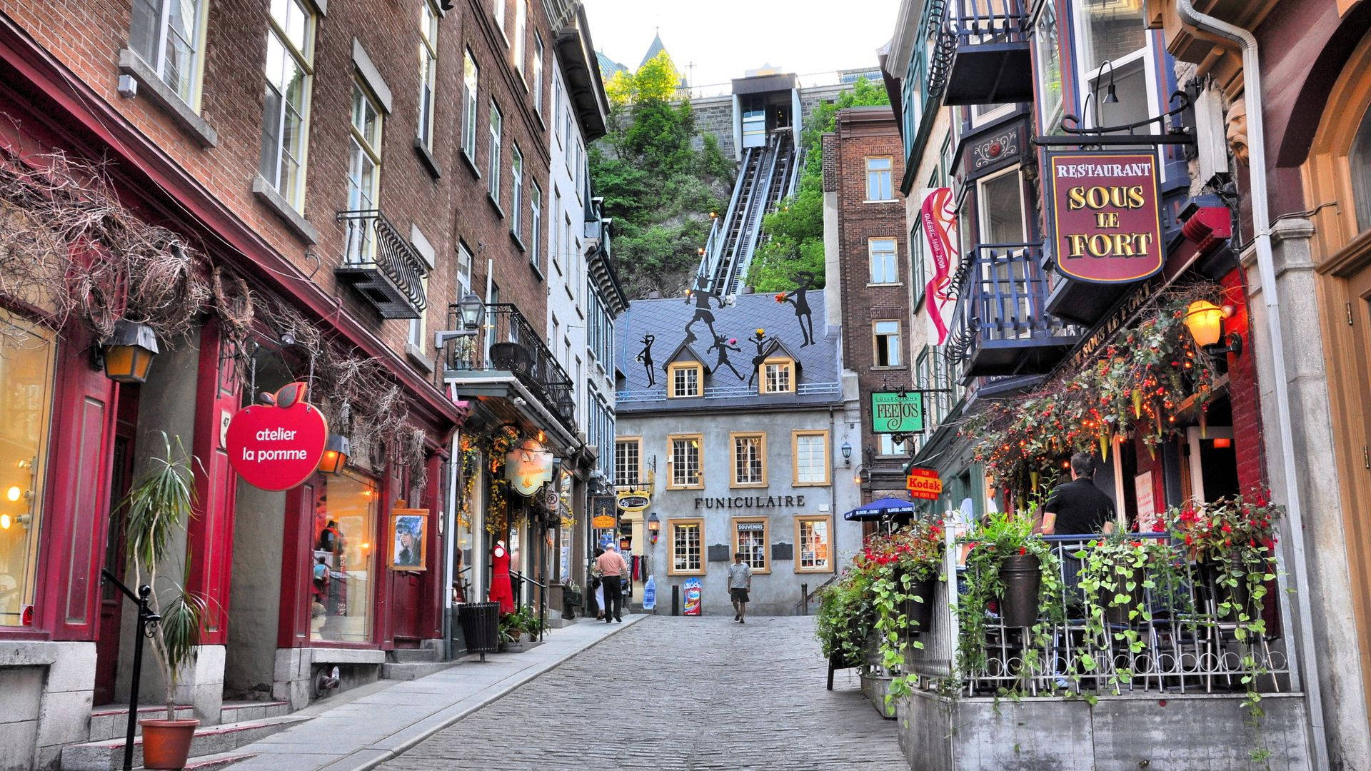 Quebec City, cobblestone street, colorful shops, Full HD Desktop Wallpaper