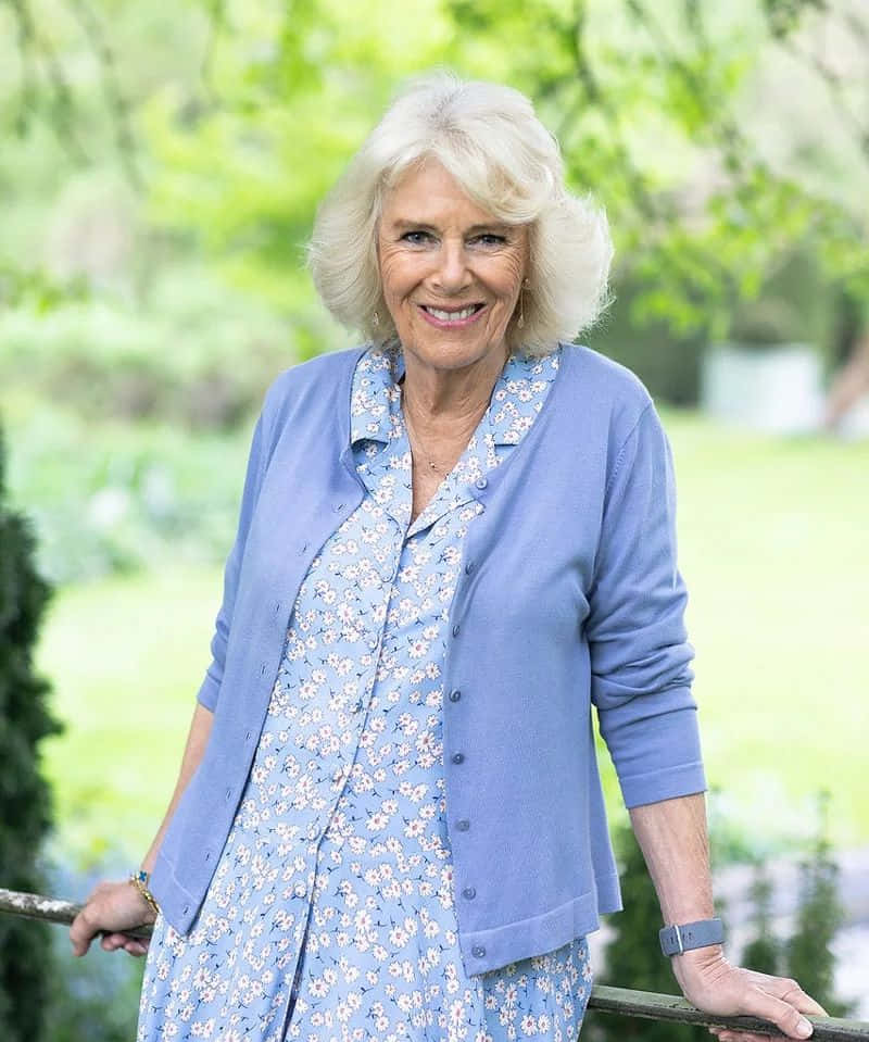 Queen Camilla, blue floral dress, cardigan, SD Phone Wallpaper
