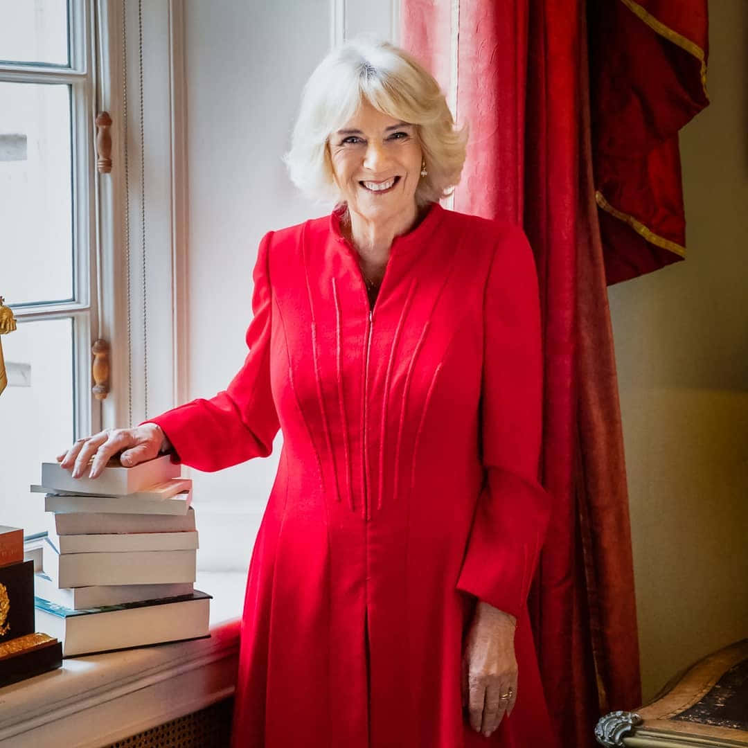 Queen Camilla, red dress, window, SD Desktop Wallpaper