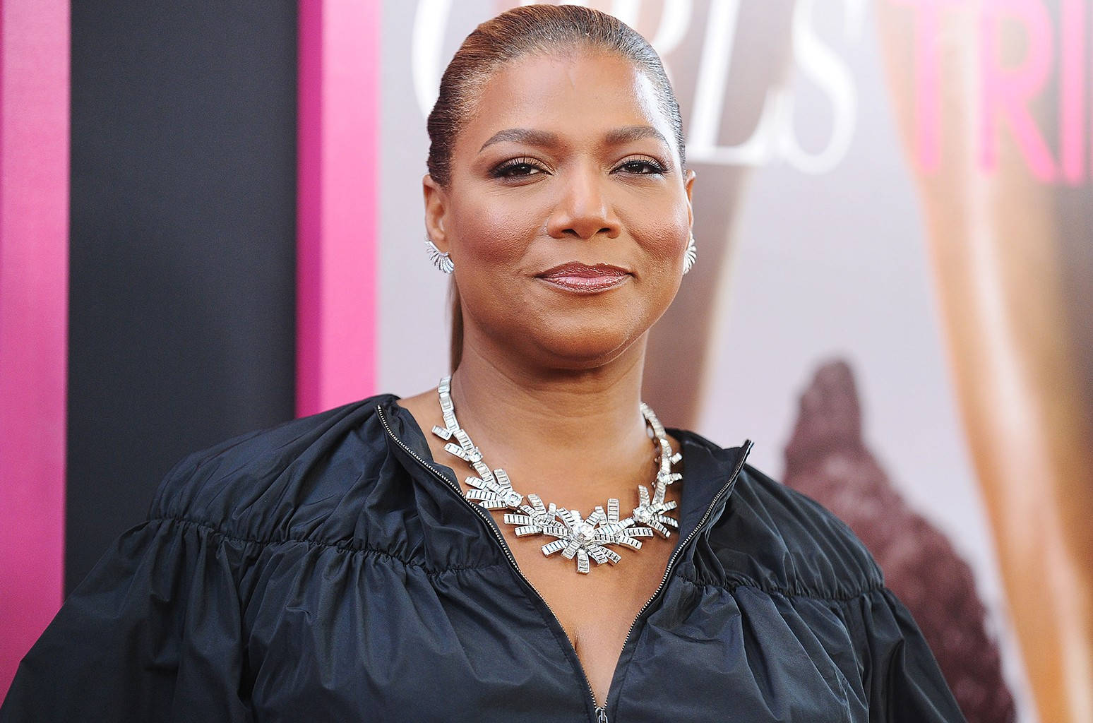 Queen Latifah, black zip-up top, sparkling silver necklace, HD Desktop Wallpaper