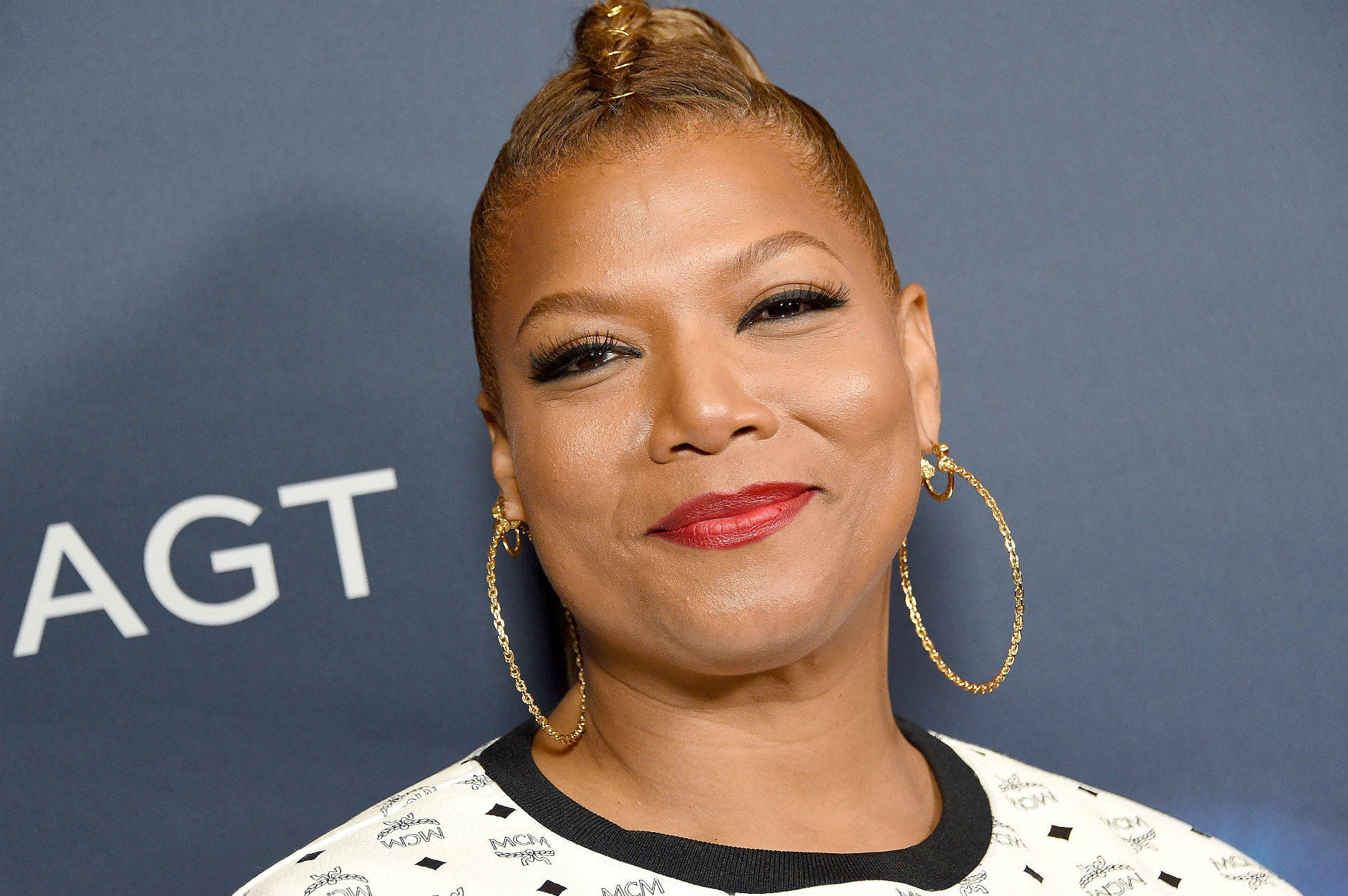 Queen Latifah, high bun, gold hoop earrings, HD Desktop Wallpaper