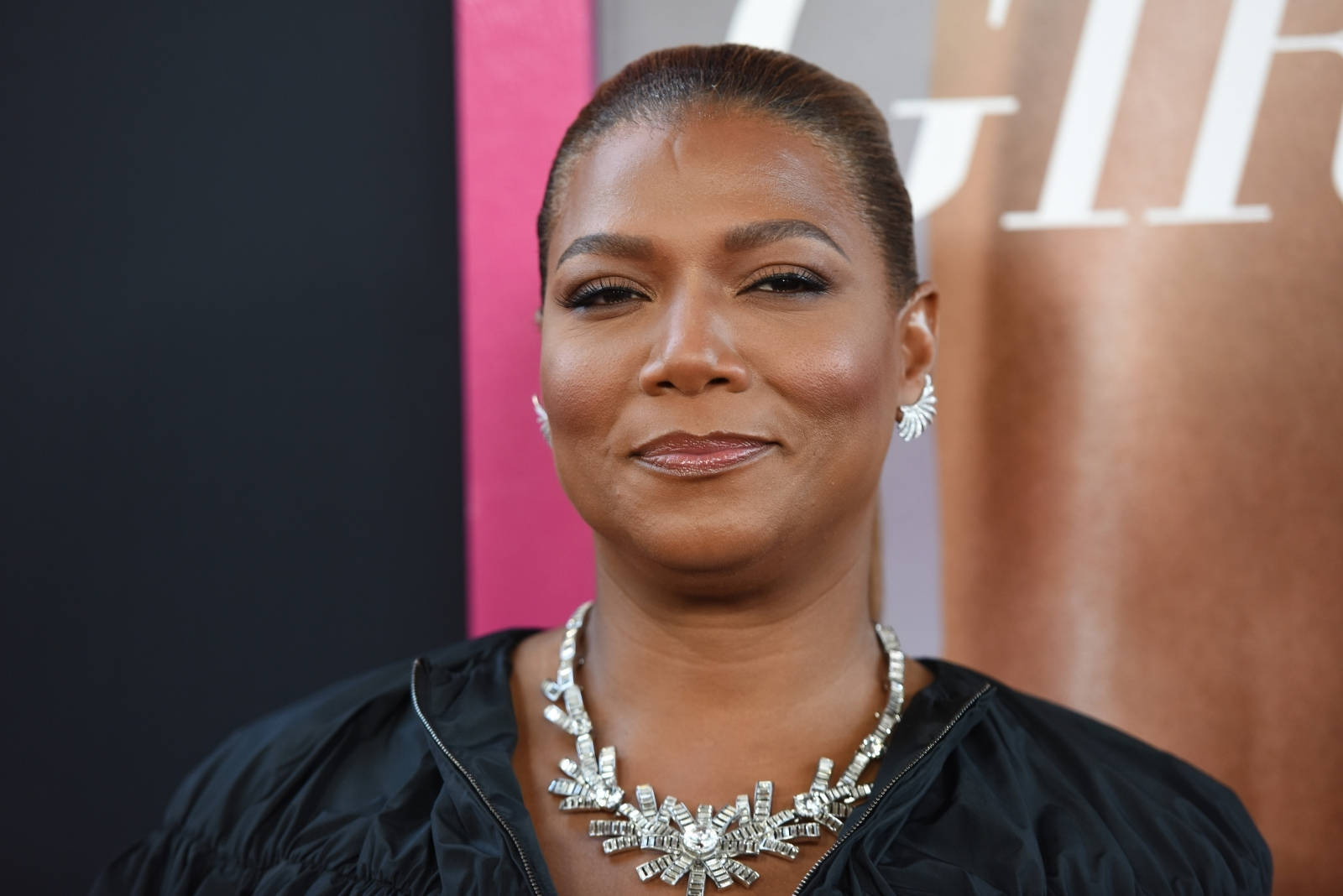 Queen Latifah, diamond necklace, elegant earrings, HD Desktop Wallpaper